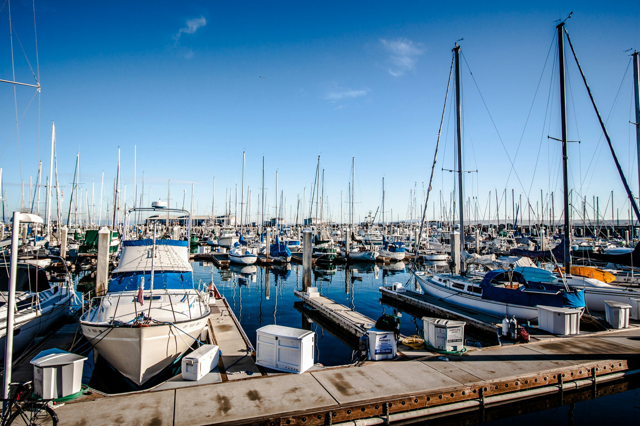 Canon EF-S 10-18mm F4.5–5.6 IS STM sample photo. Monterey harbour photography