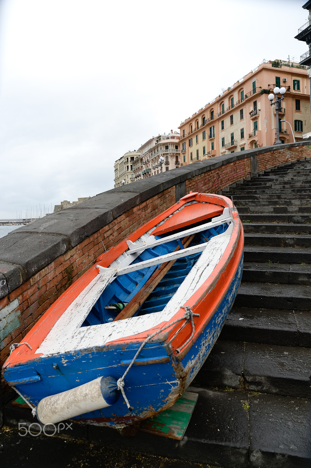 Nikon Df + Sigma 24-105mm F4 DG OS HSM Art sample photo. Boat moored on the stairs photography
