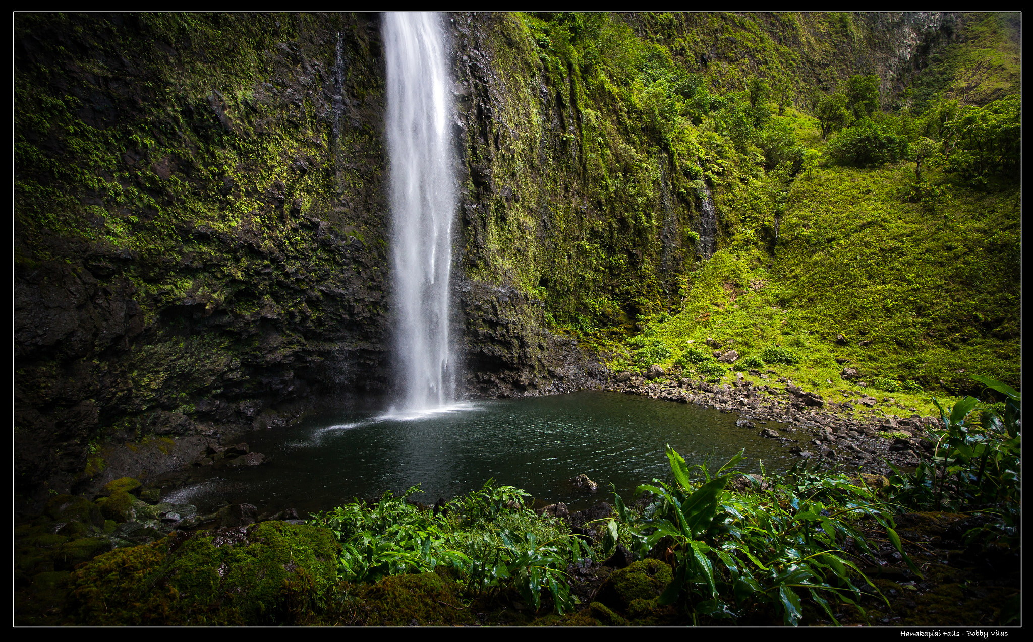 Canon EOS M + Canon EF-S 10-18mm F4.5–5.6 IS STM sample photo. Hanakapiai falls kauai photography