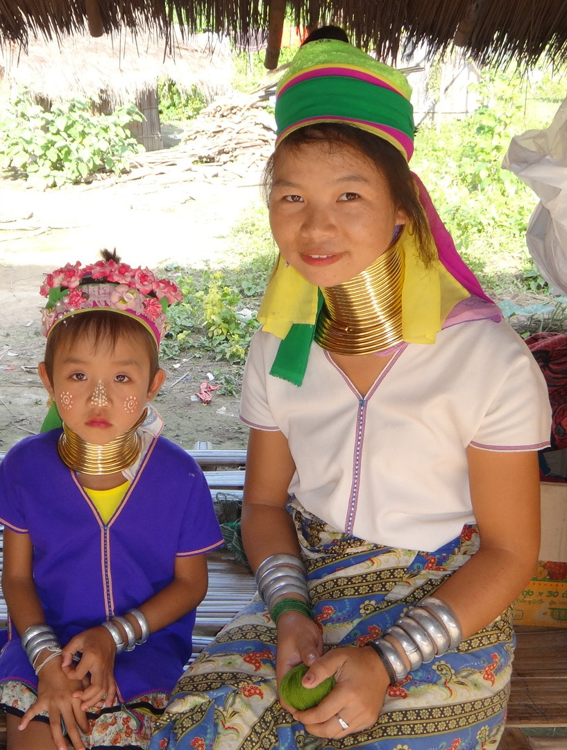 Sony DSC-TX200 sample photo. Beautiful women photography