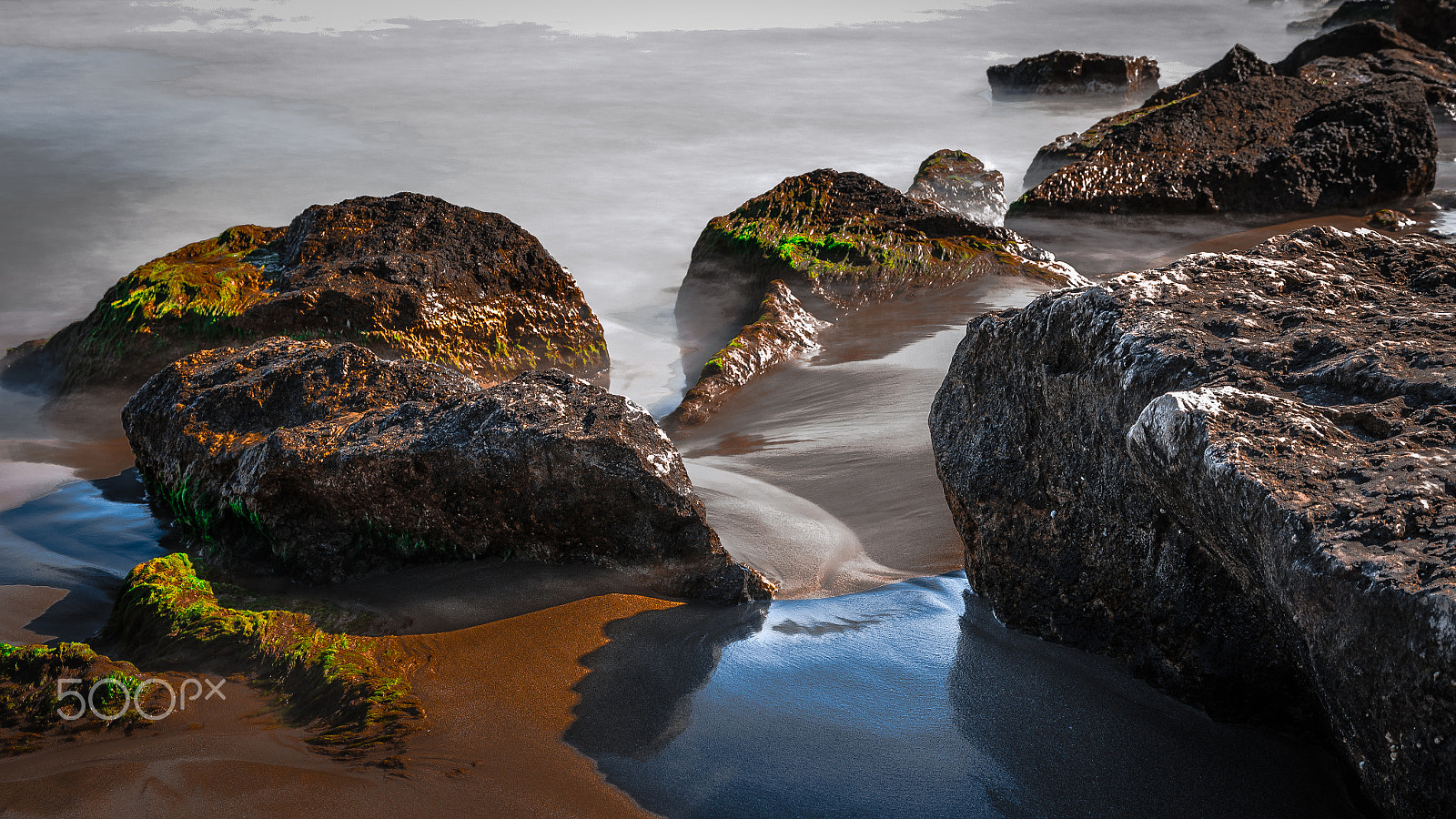 Sigma 17-70mm F2.8-4 DC Macro OS HSM | C sample photo. Sand, rocks and sea photography