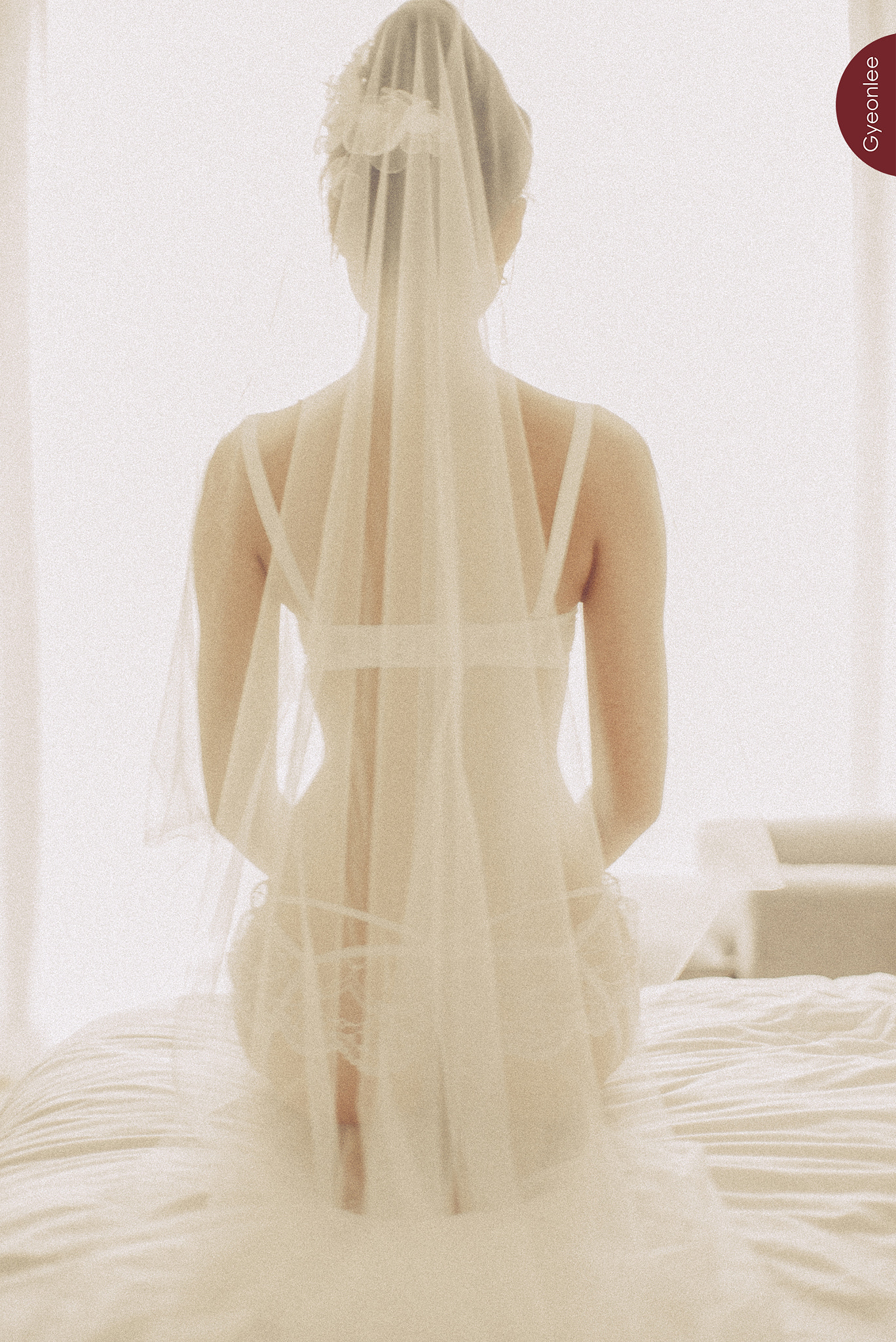 Noctilux-M 1:1.2/50 sample photo. Wedding dress photography