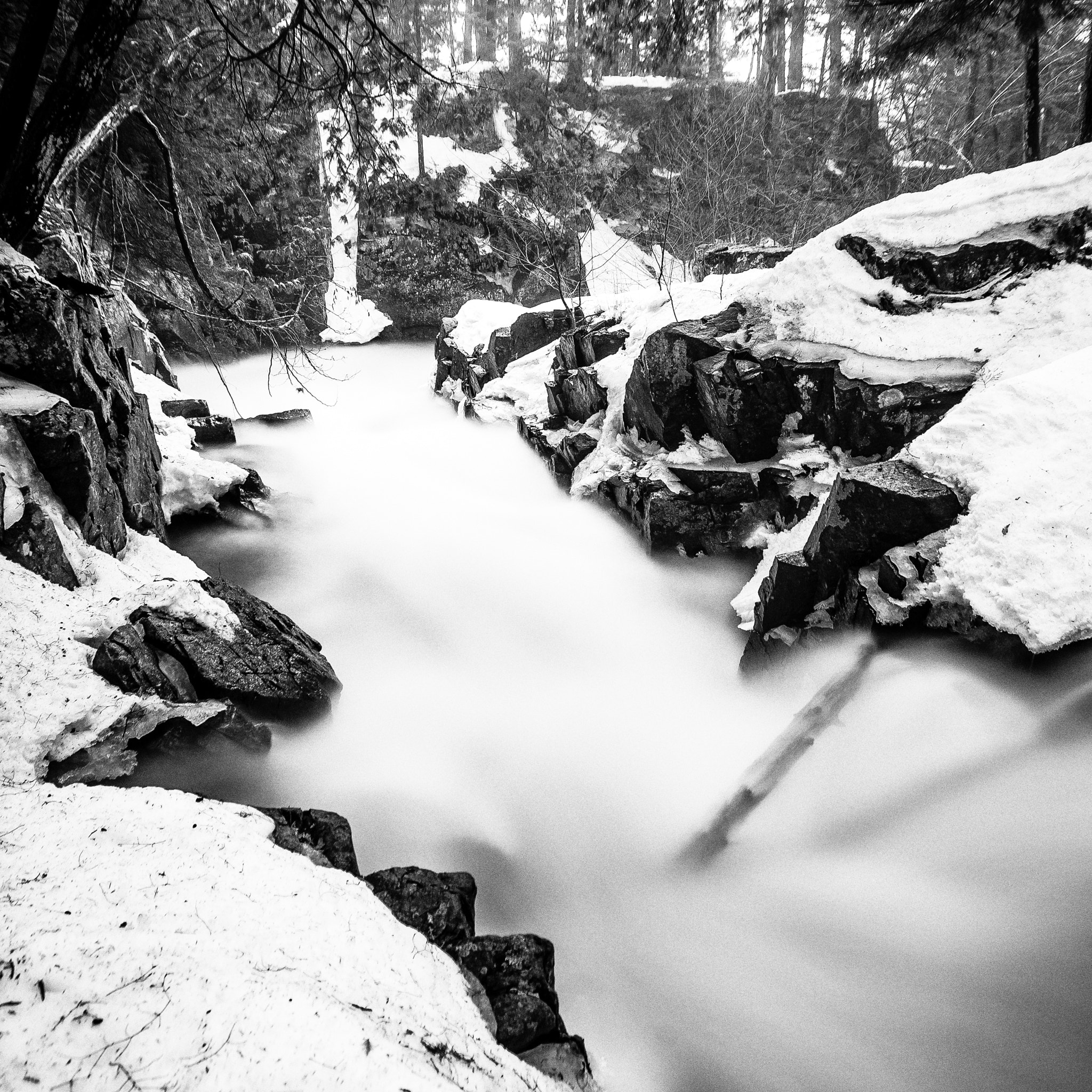 Pentax smc DA 16-45mm F4 ED AL sample photo. Thundering photography