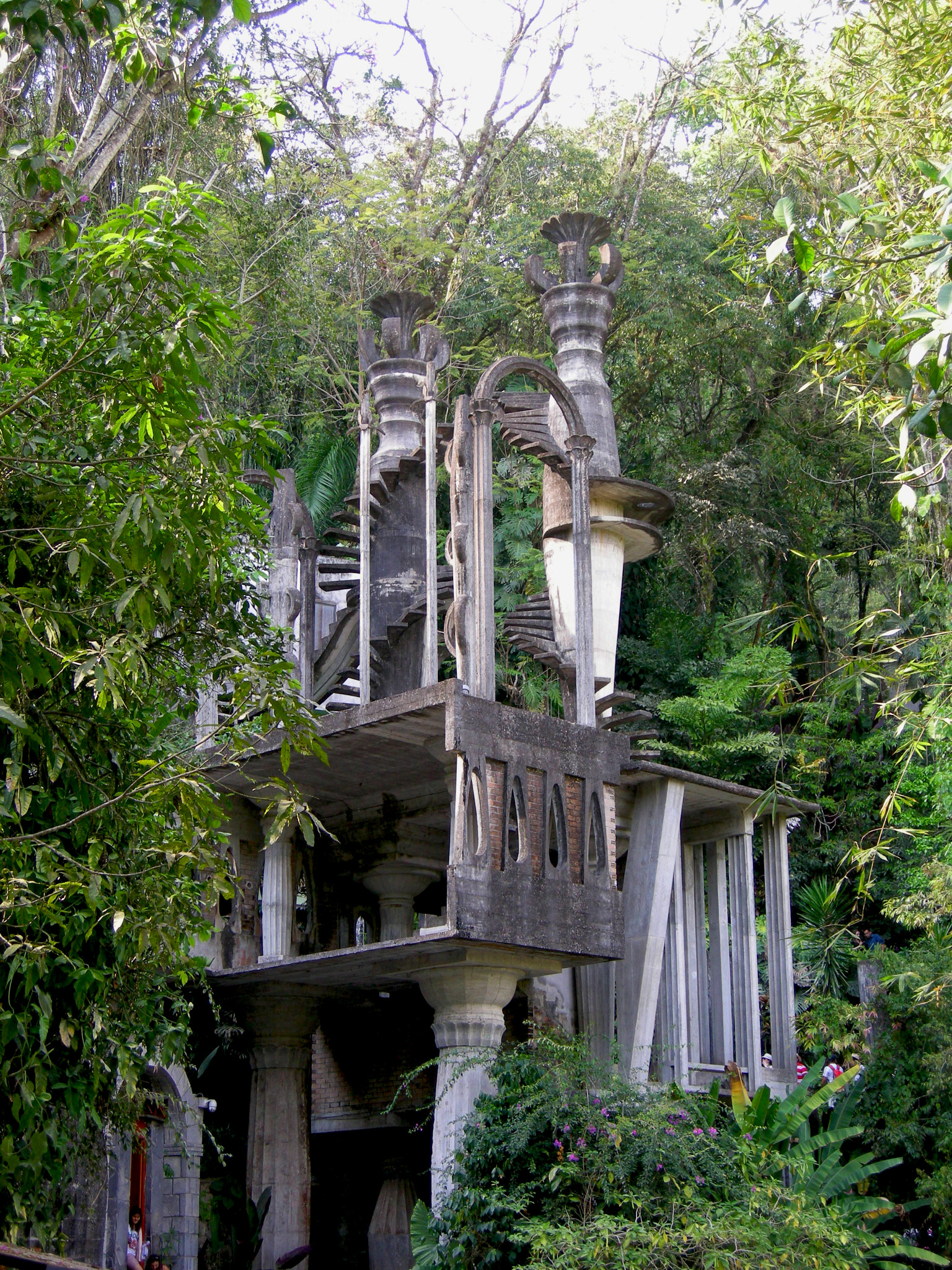 Nikon COOLPIX P5000 sample photo. Xilitla castle photography