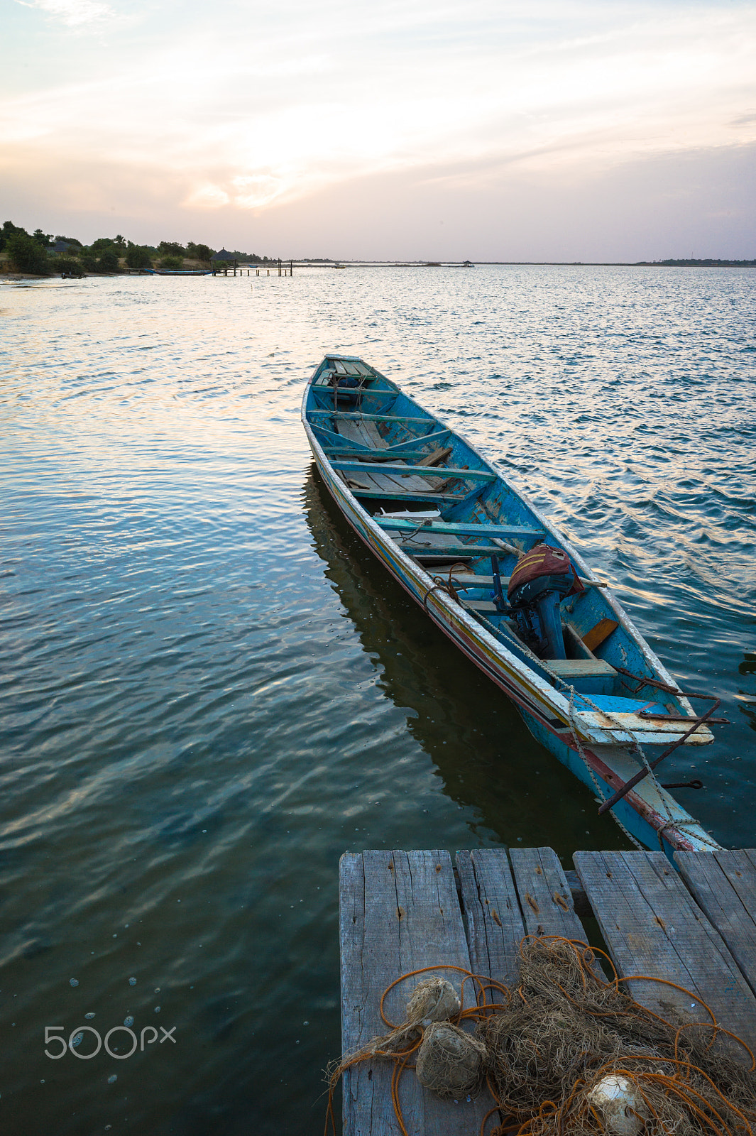 Leica Elmar-M 24mm F3.8 ASPH sample photo. Boat in seine de saloum photography