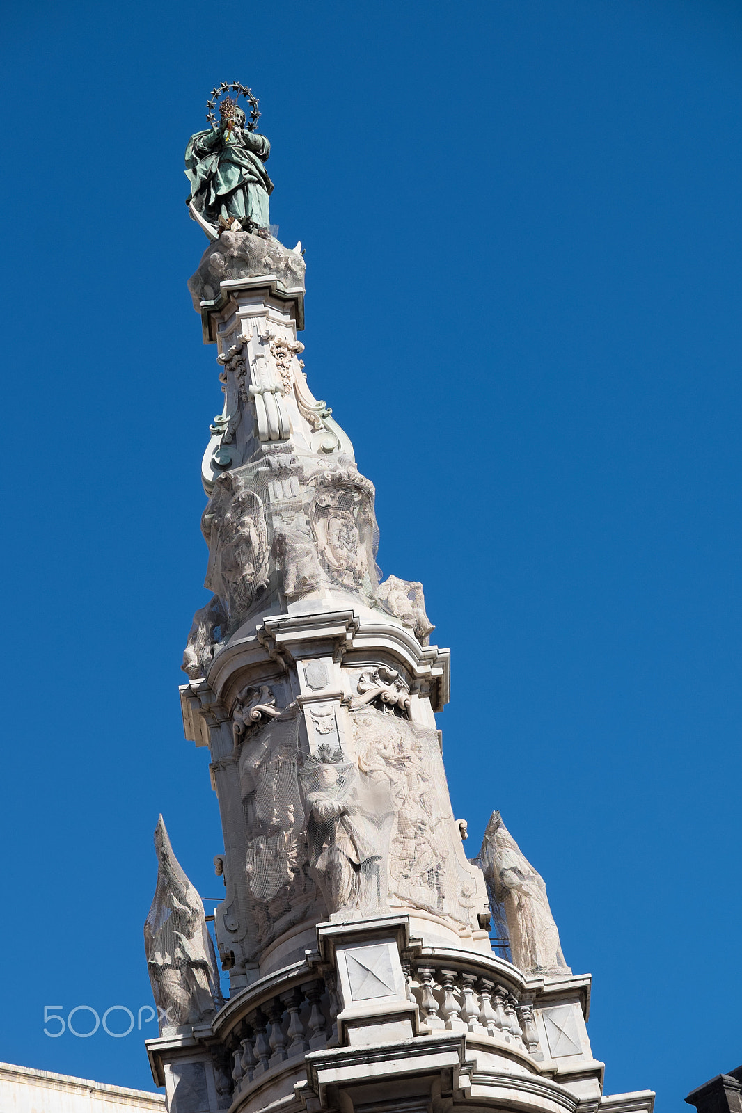 Fujifilm X-E2 + Fujifilm XF 50-140mm F2.8 R LM OIS WR sample photo. Piazza del gesù photography