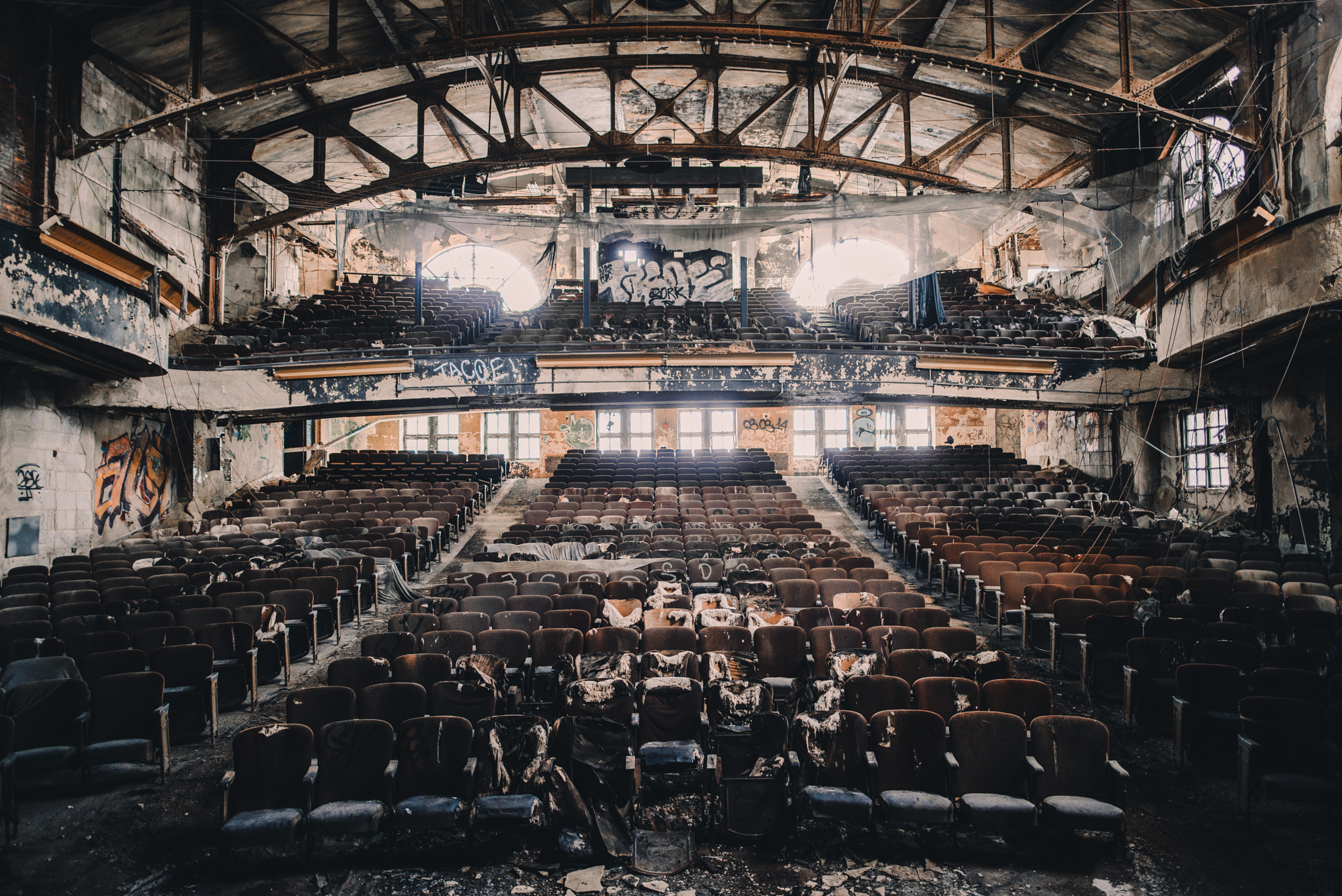 Nikon D800 + Nikon AF-S Nikkor 24mm F1.8G ED sample photo. Abandoned theatre. photography