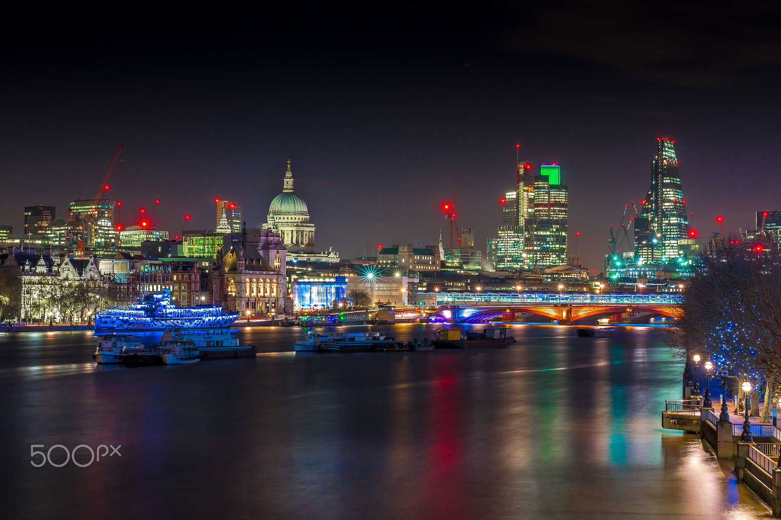 Canon EOS 70D + ZEISS Milvus 50mm F1.4 sample photo. London skyline 2015 photography
