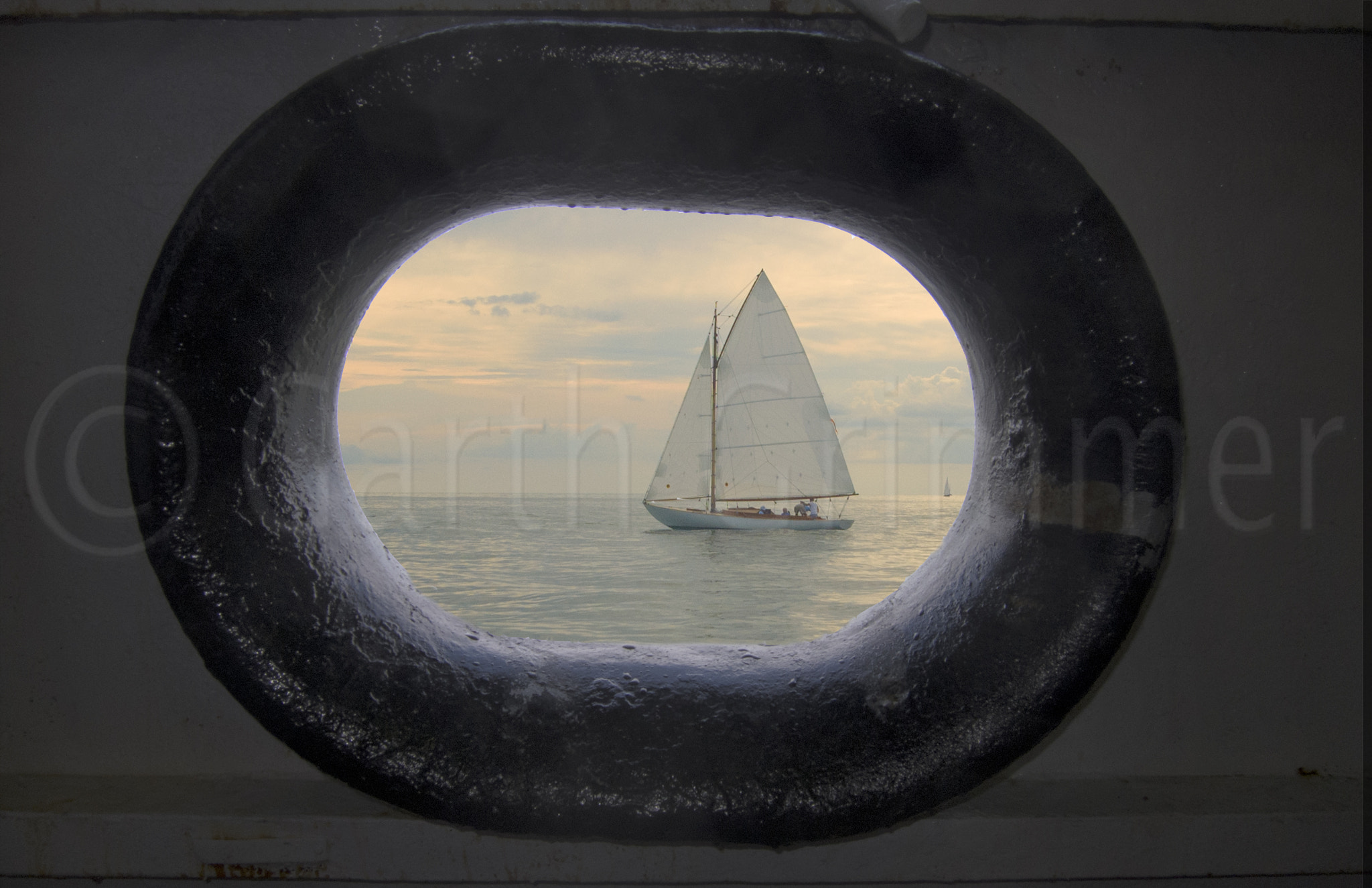 Nikon D70 sample photo. Porthole photography