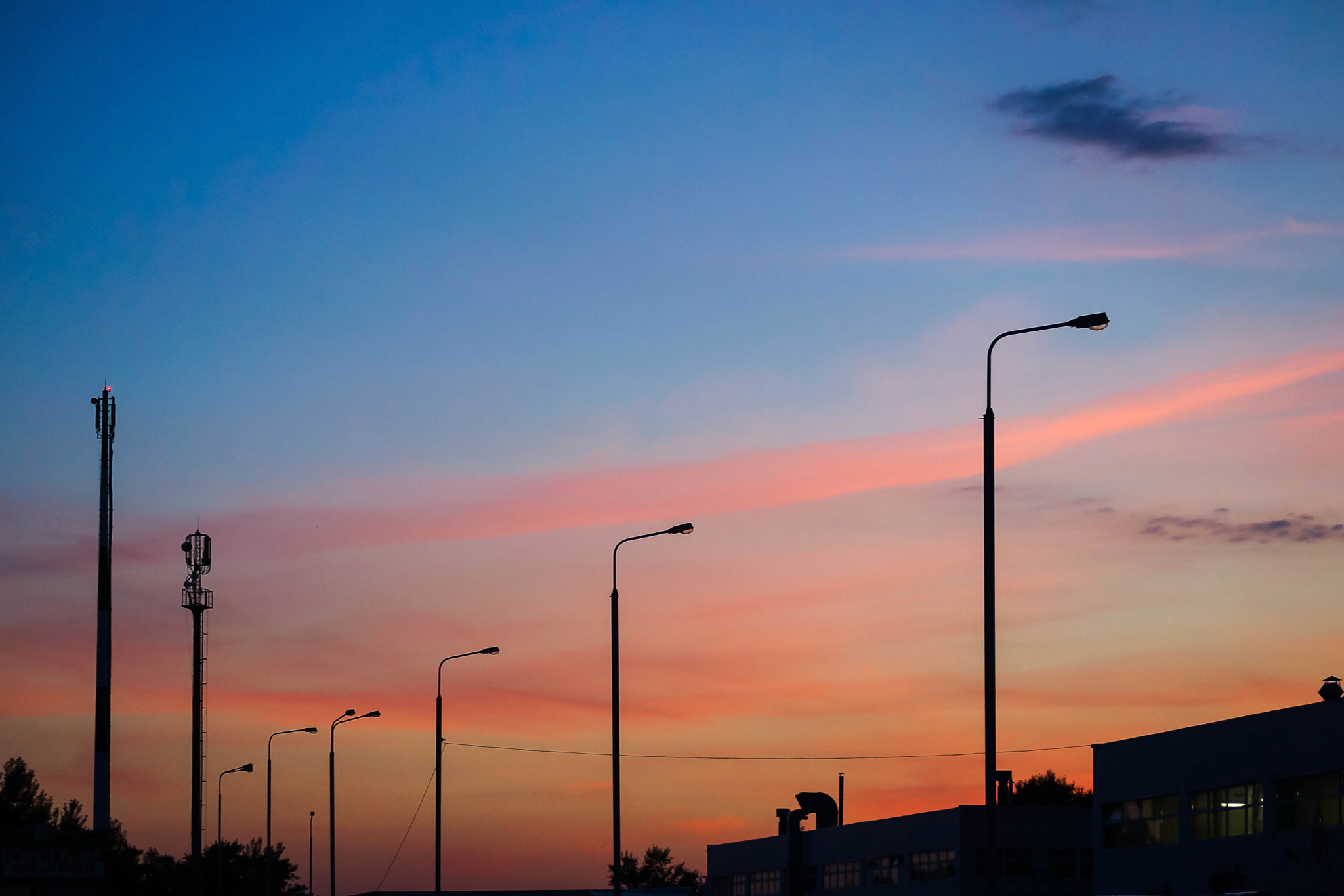 Sony SLT-A65 (SLT-A65V) + Sony DT 55-200mm F4-5.6 SAM sample photo. Colorful sky photography