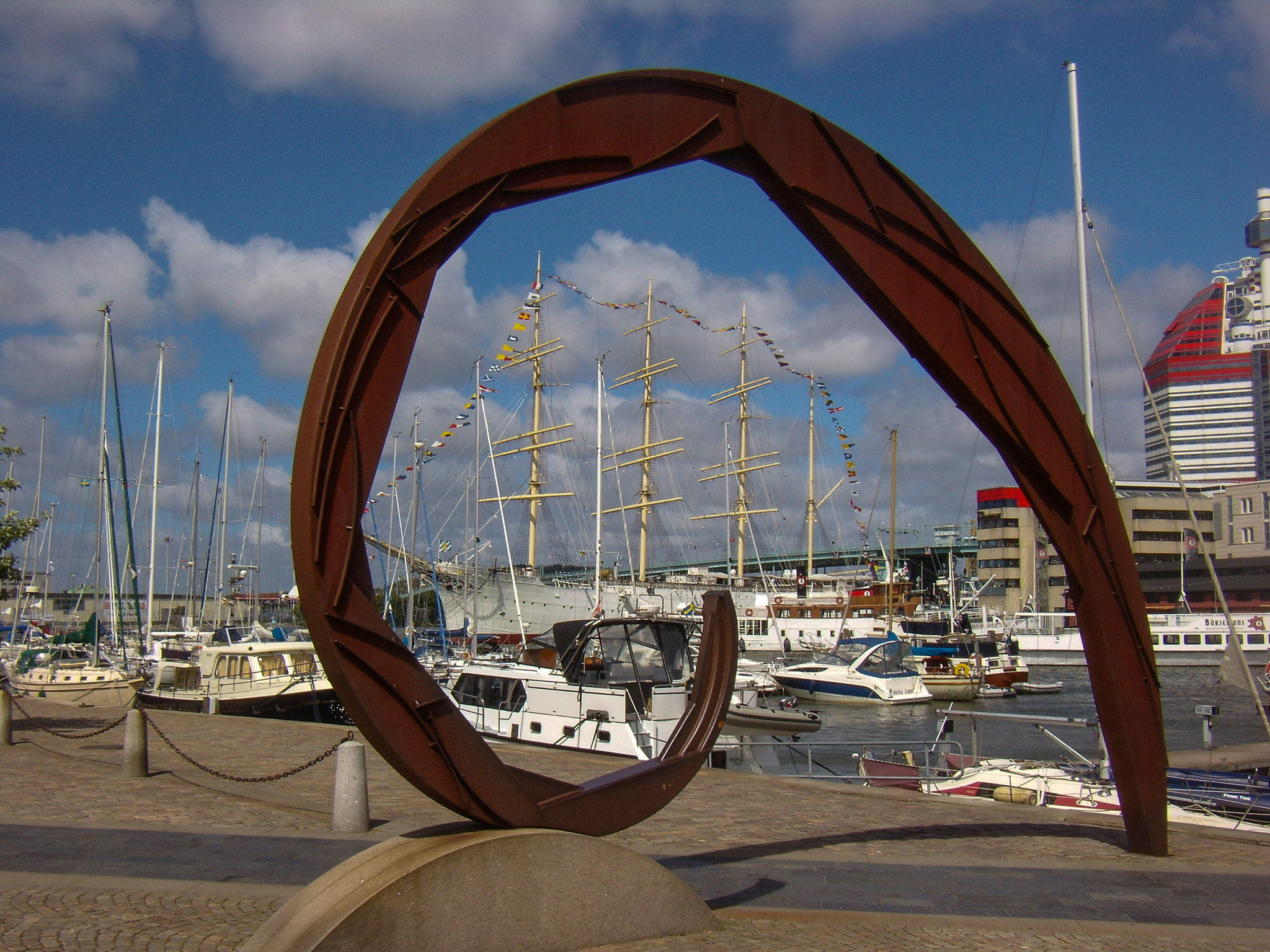 Olympus FE200 sample photo. Gothenburg: four-masted steel barque viking photography