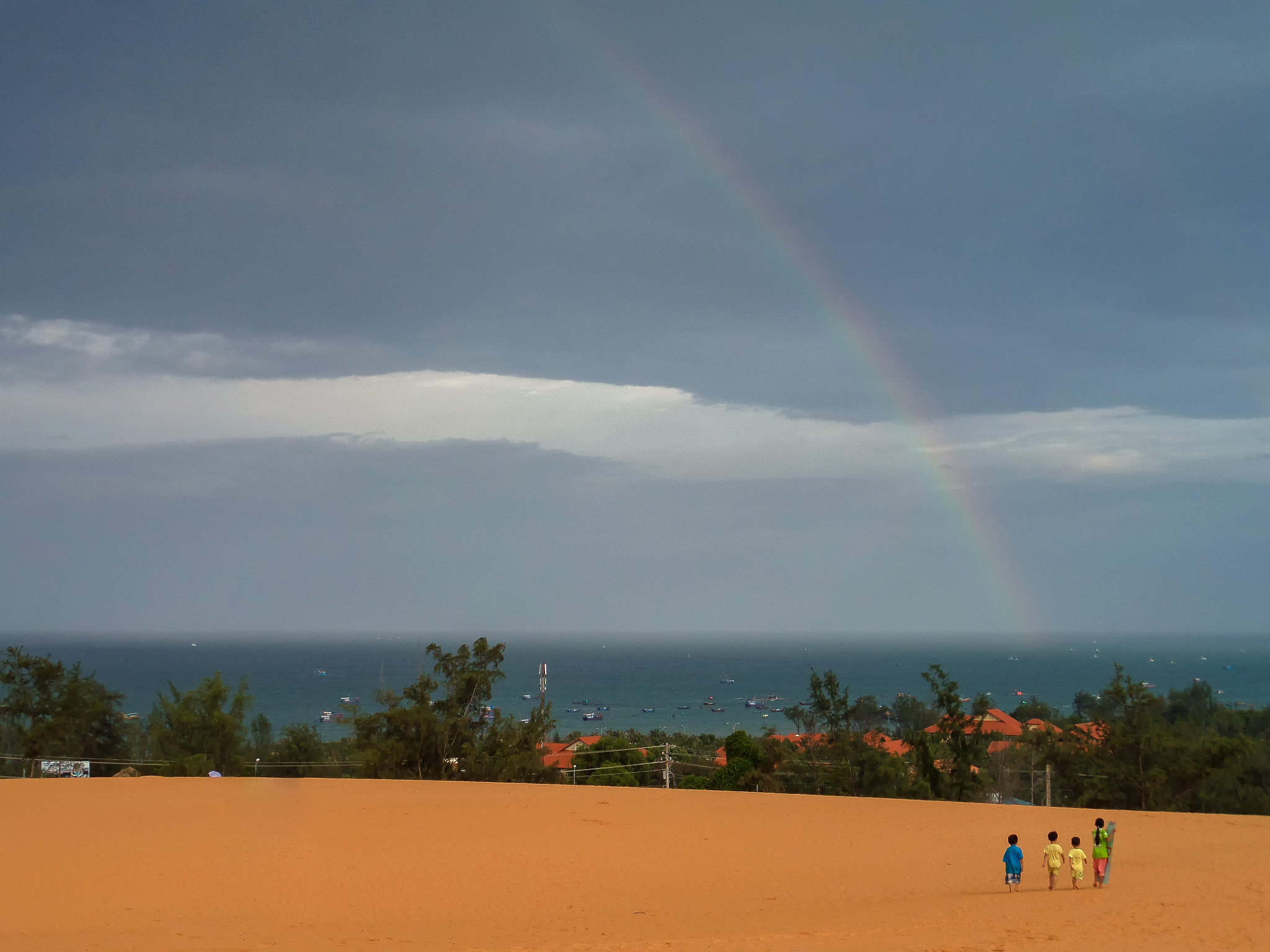 Samsung WB200F/WB201F/WB202F sample photo. Over the rainbow photography