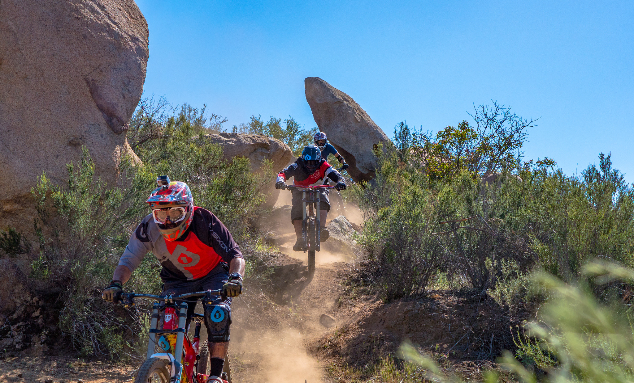 Panasonic Lumix DMC-GH4 sample photo. Downhill chase photography