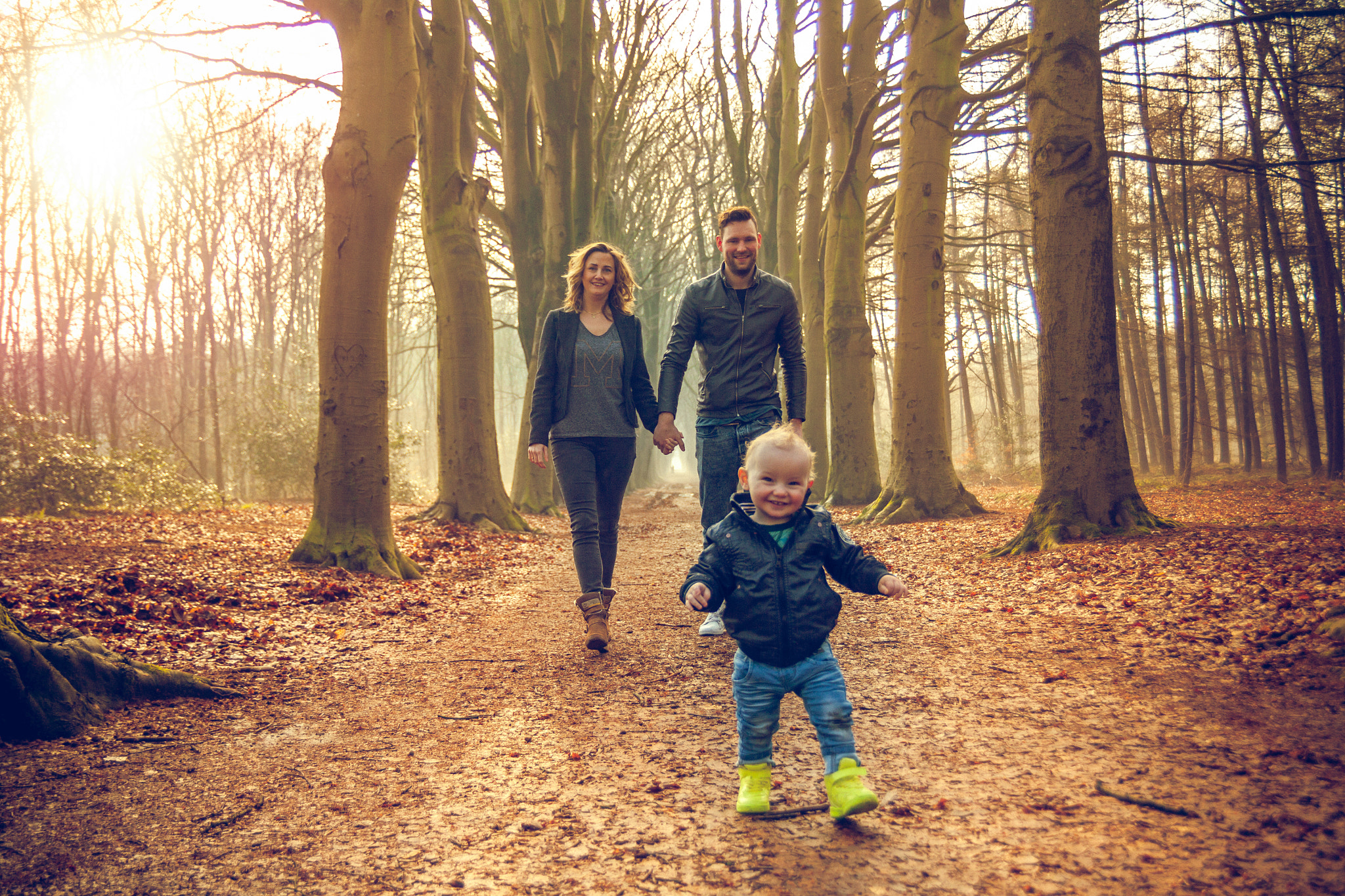 Canon EOS 50D + Sigma 18-50mm f/2.8 Macro sample photo. Family shoot photography