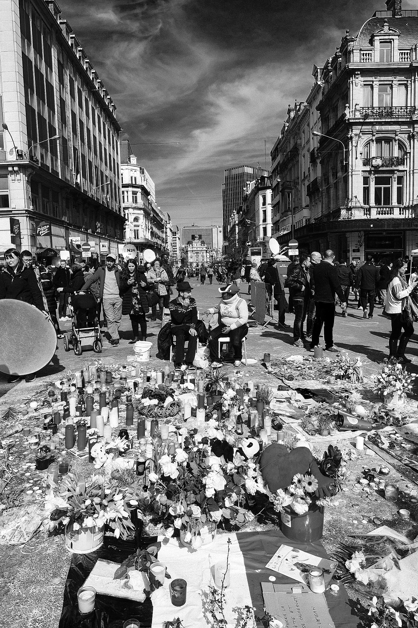 Fujifilm XC 16-50mm F3.5-5.6 OIS sample photo. Mourning for our country, bruxelles ma belle photography