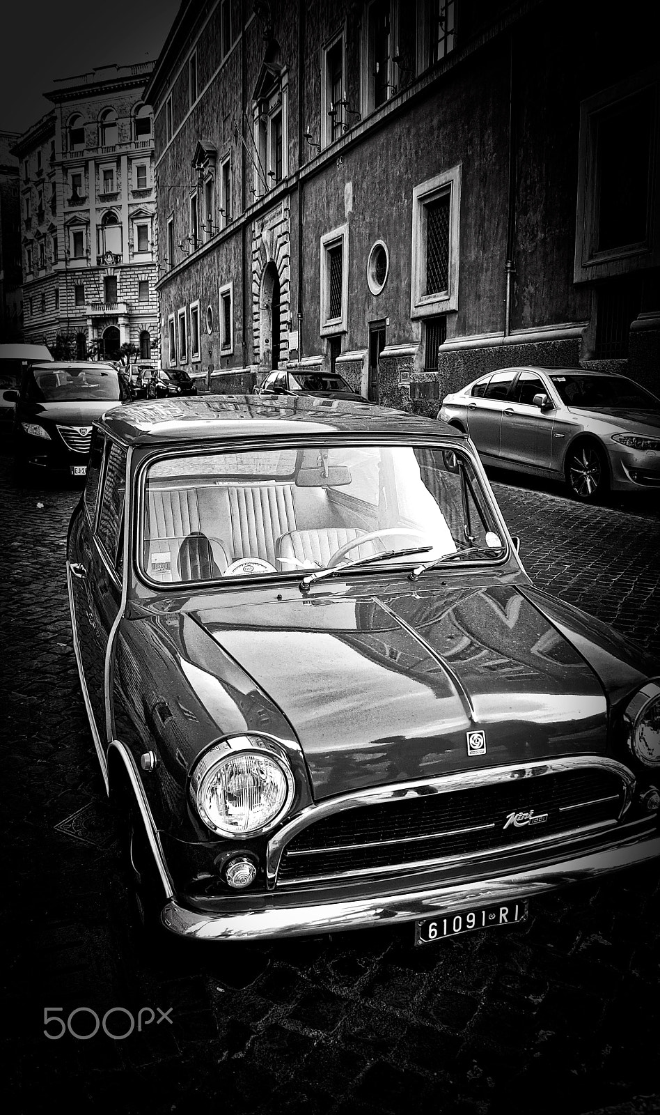 Sony DT 18-55mm F3.5-5.6 SAM II sample photo. Italian job photography