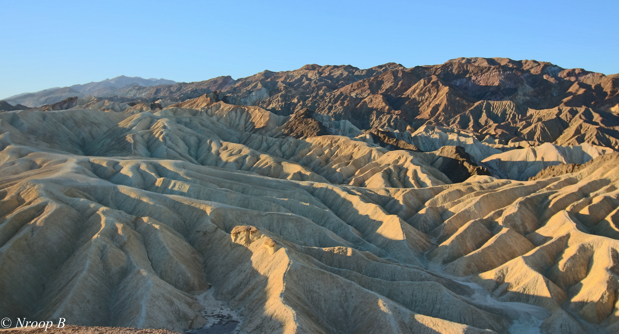 Canon EF-S 10-18mm F4.5–5.6 IS STM sample photo. Sunrise from zabriskie point in death valley photography