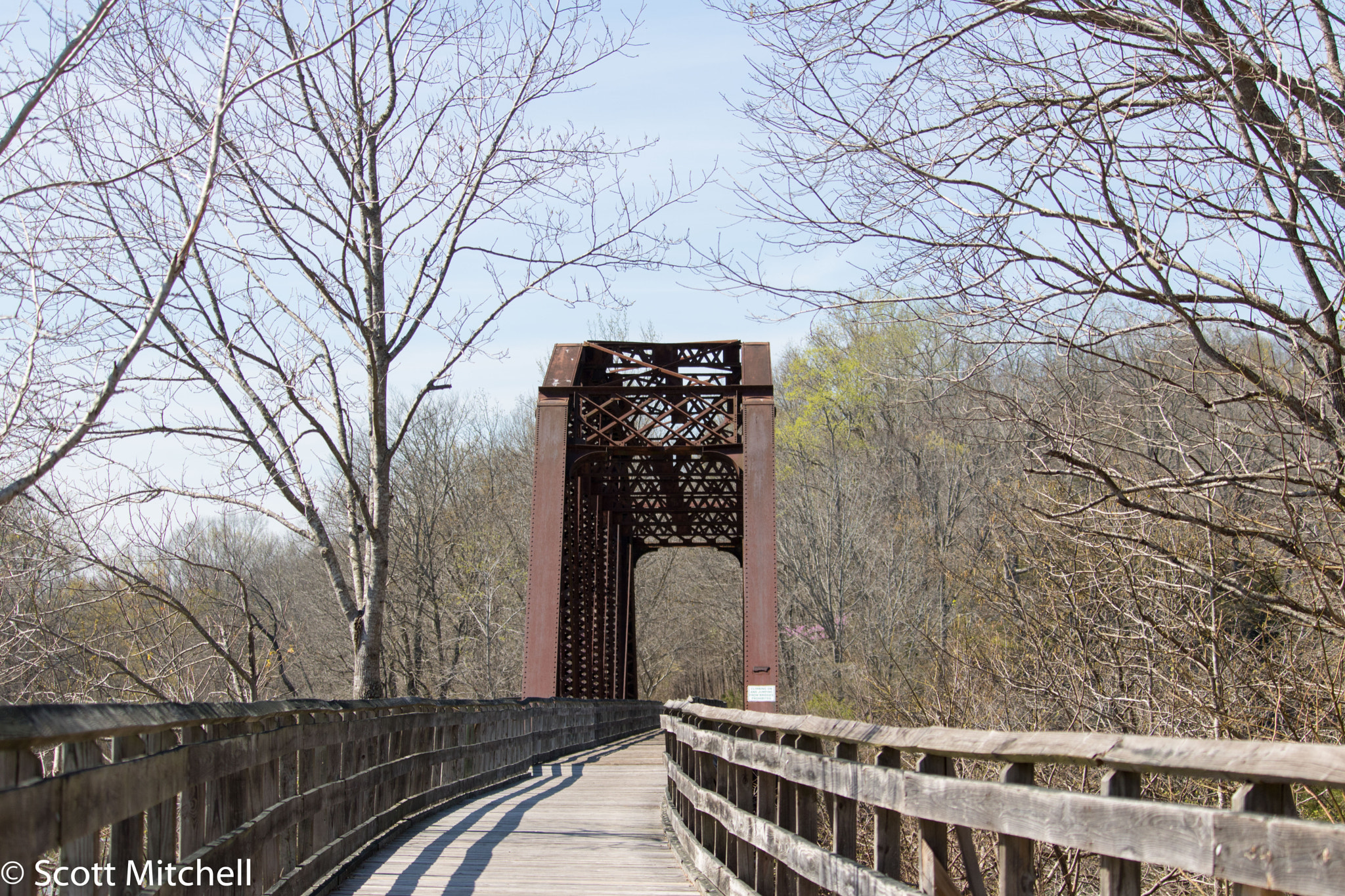 Canon EOS 760D (EOS Rebel T6s / EOS 8000D) sample photo. Top side old railroad bridge photography