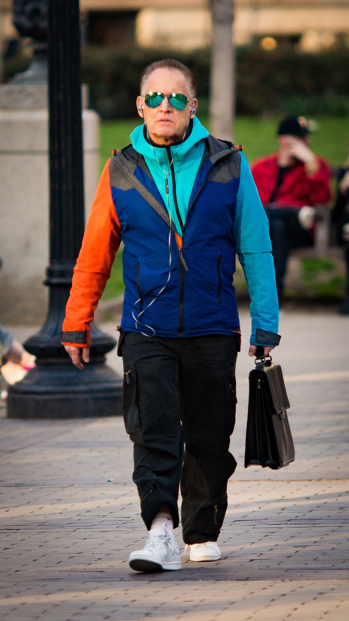 Canon EF 135mm F2L USM sample photo. Street_photography-20 photography