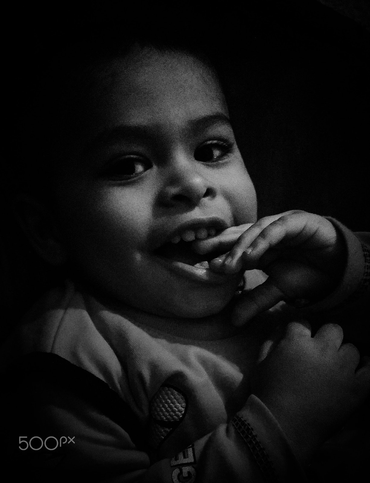 LG H818N sample photo. Baby photography