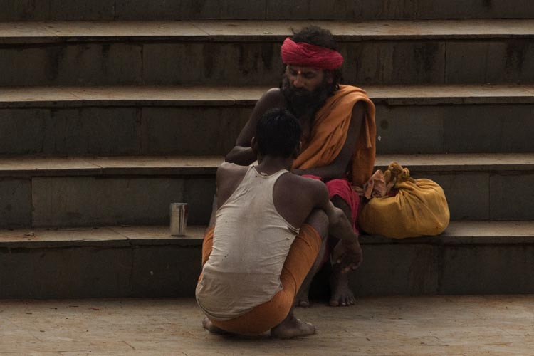 Sony 70-300mm F4.5-5.6 G SSM sample photo. Conversation. chitrakoot. madhya pradesh. india photography