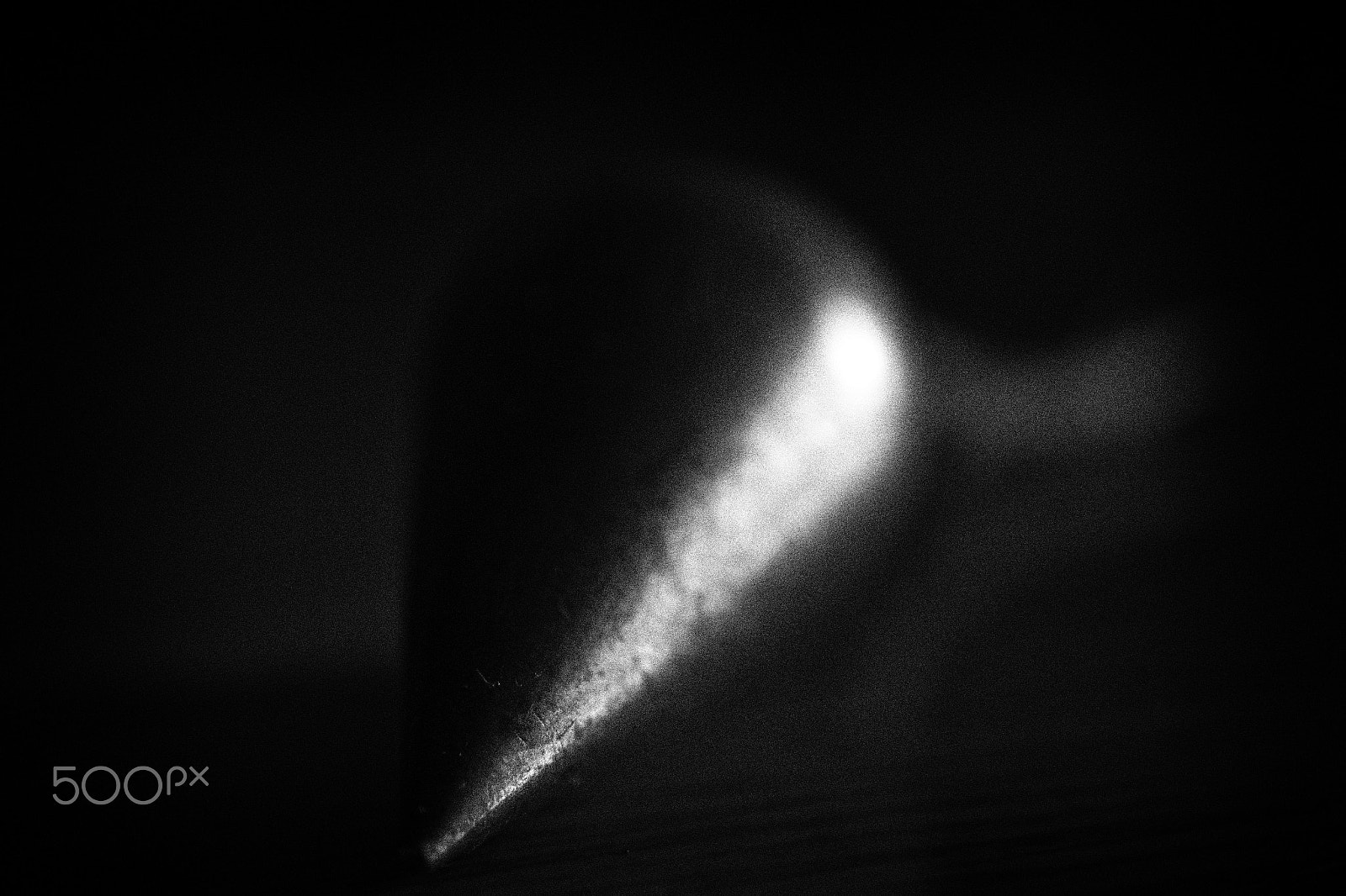 Samsung NX 20-50mm F3.5-5.6 ED sample photo. Pendulum photography