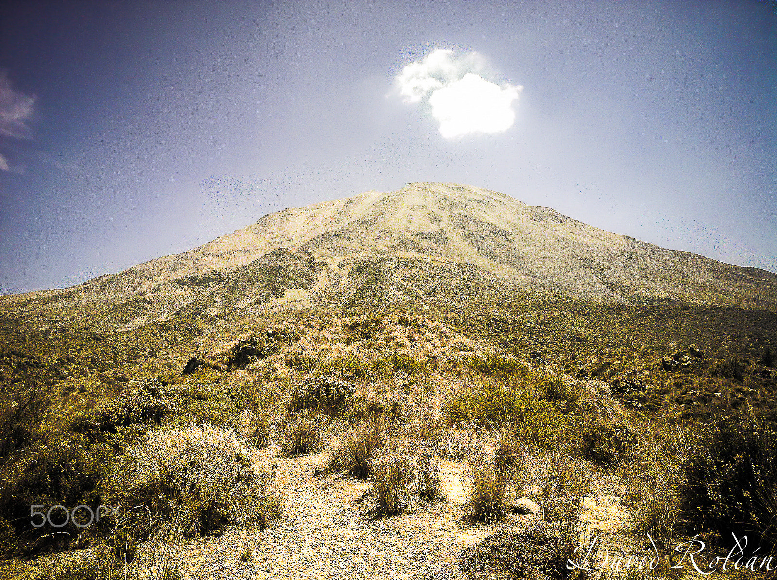 Jag.gr 645 PRO for iPhone + iPhone 4 back camera 3.85mm f/2.8 sample photo. Rincones del perú  #401 volcán misti photography