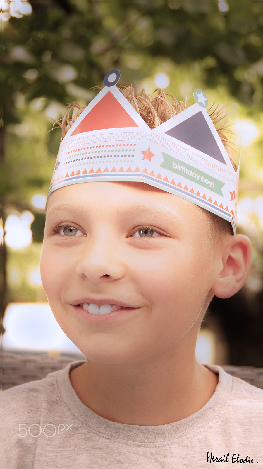 Sony DT 18-200mm F3.5-6.3 sample photo. | birthday king | photography