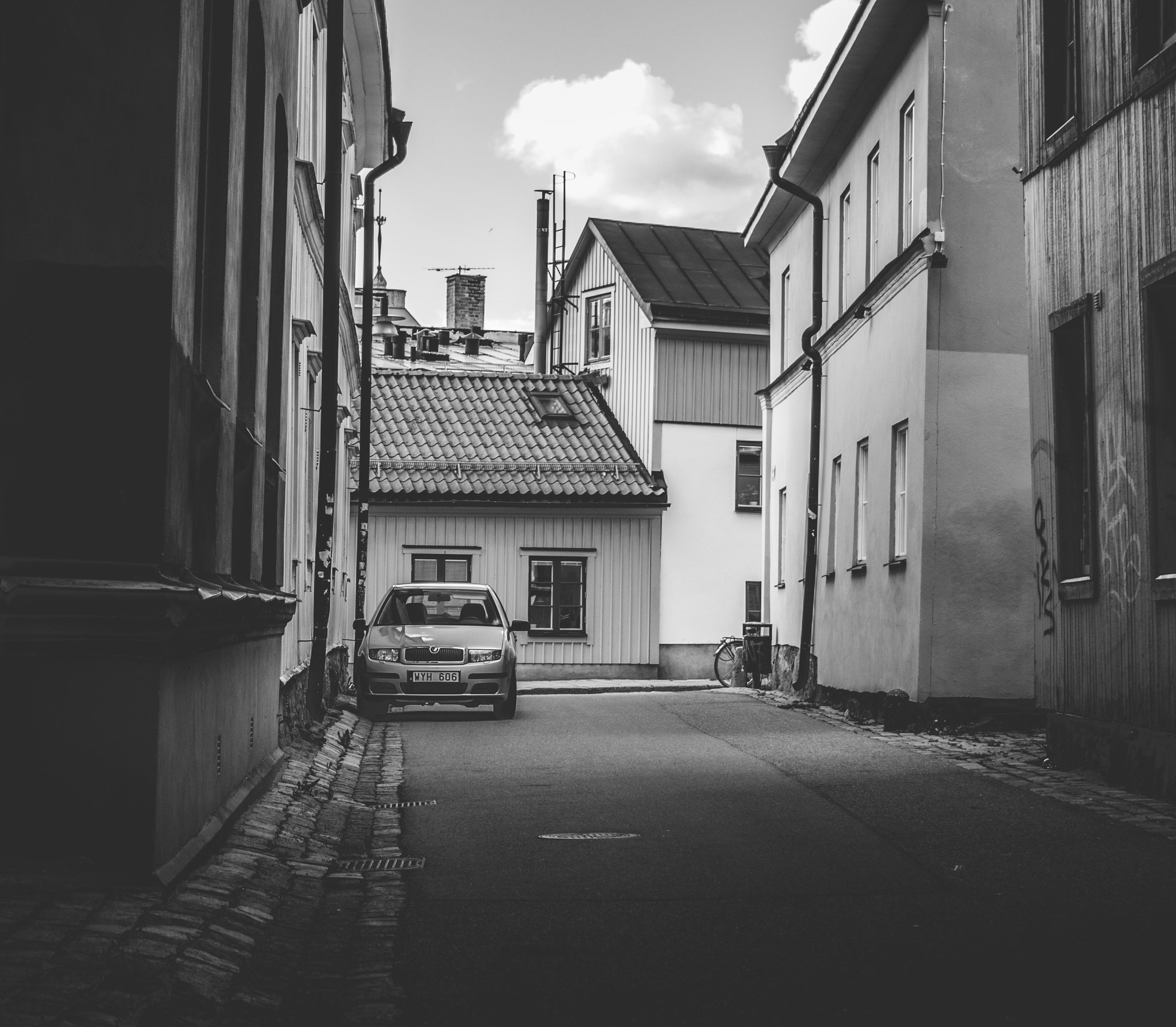 Canon EF-S 18-55mm F3.5-5.6 sample photo. Streets of uppsala photography
