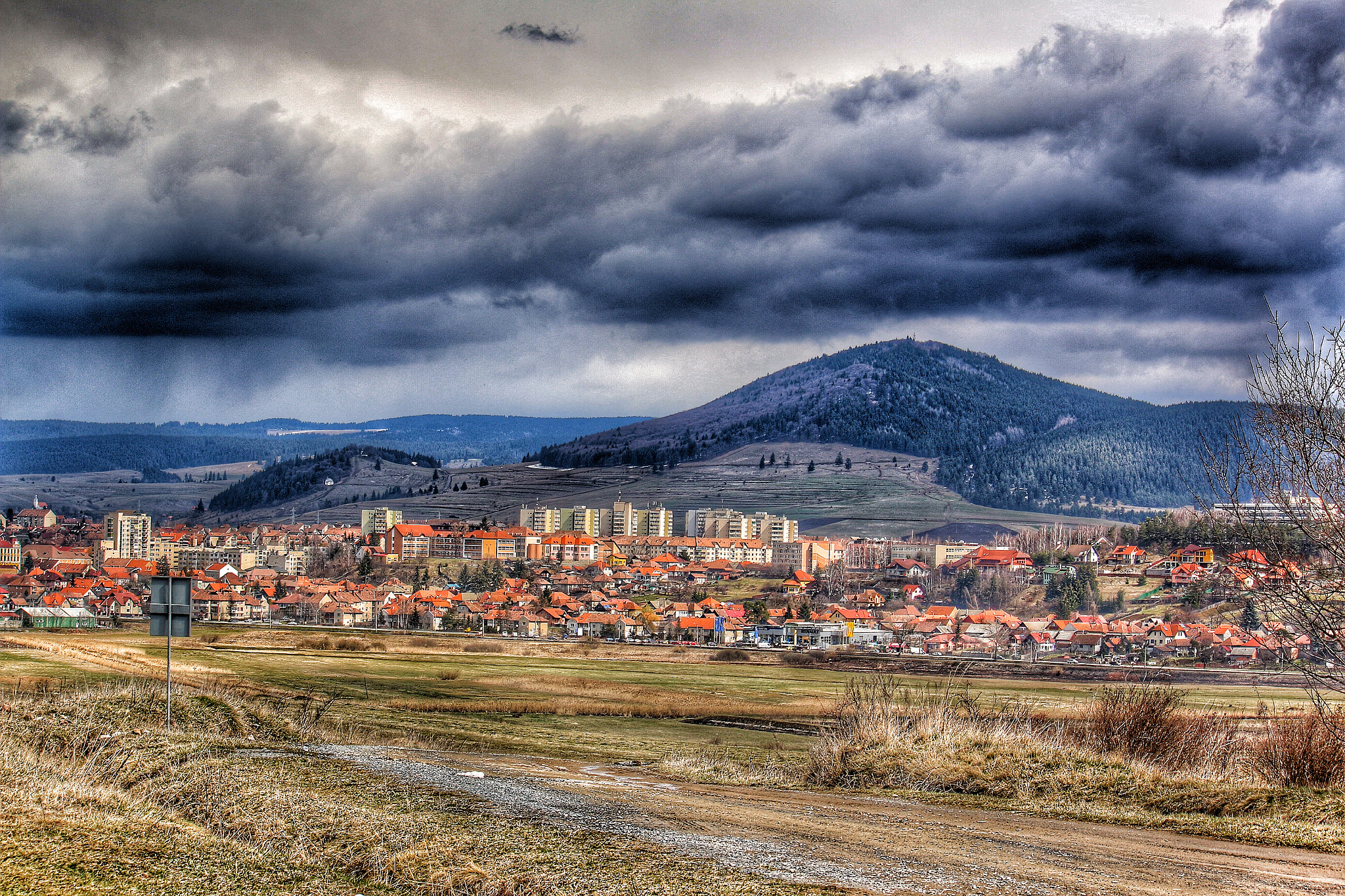 Canon EF-S 55-250mm F4-5.6 IS sample photo. Transylvania photography