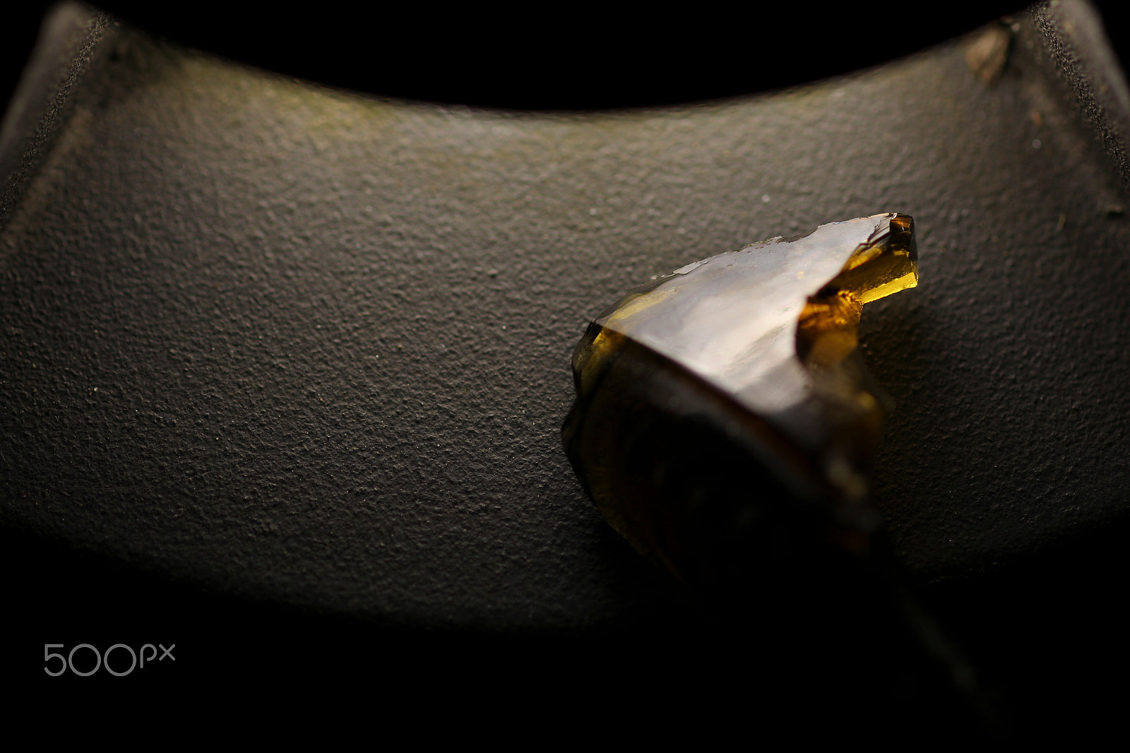 ZEISS Makro-Planar T* 100mm F2 sample photo. Illuminated glass shard photography