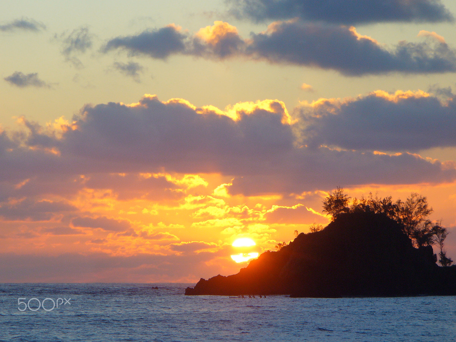 Panasonic DMC-LZ2 sample photo. Hana bay canoers photography