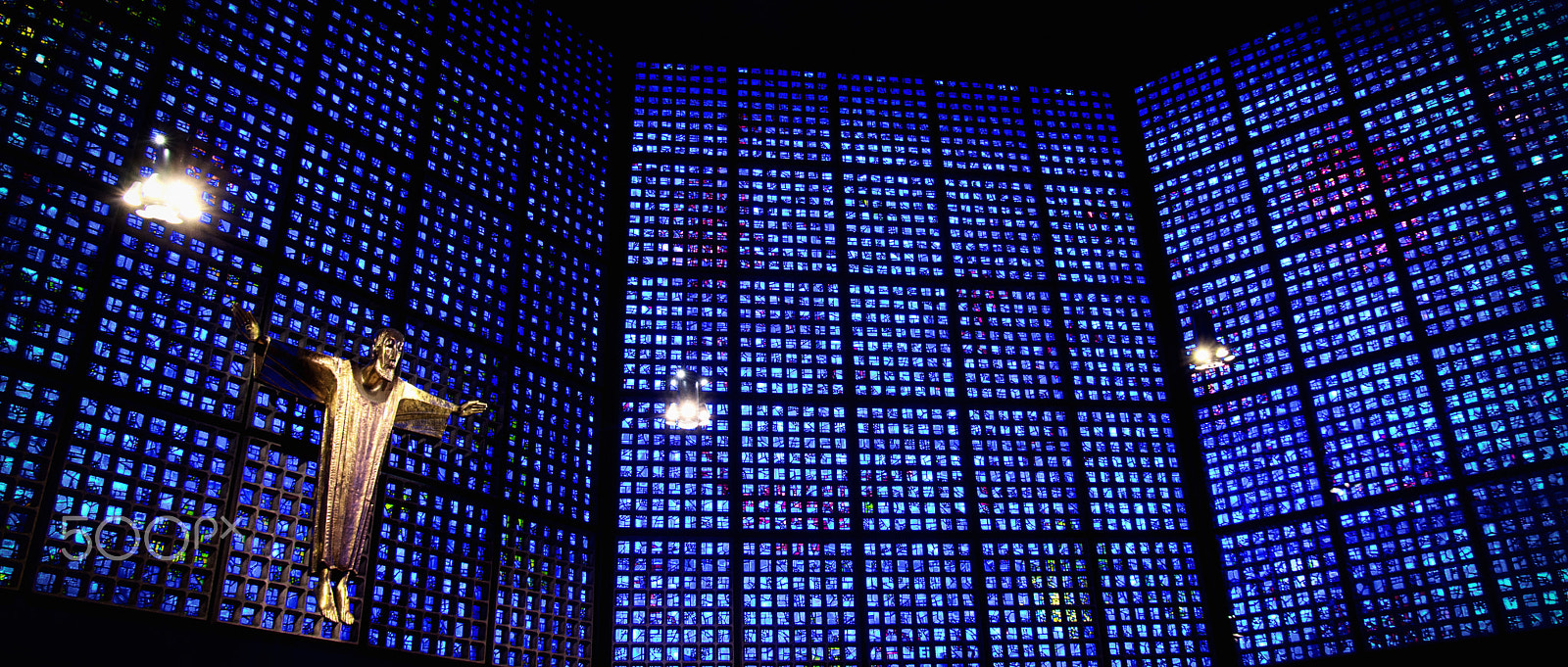 Pentax smc DA* 16-50mm F2.8 ED AL (IF) SDM sample photo. Kaiser wilhelm memorial church glass wall photography