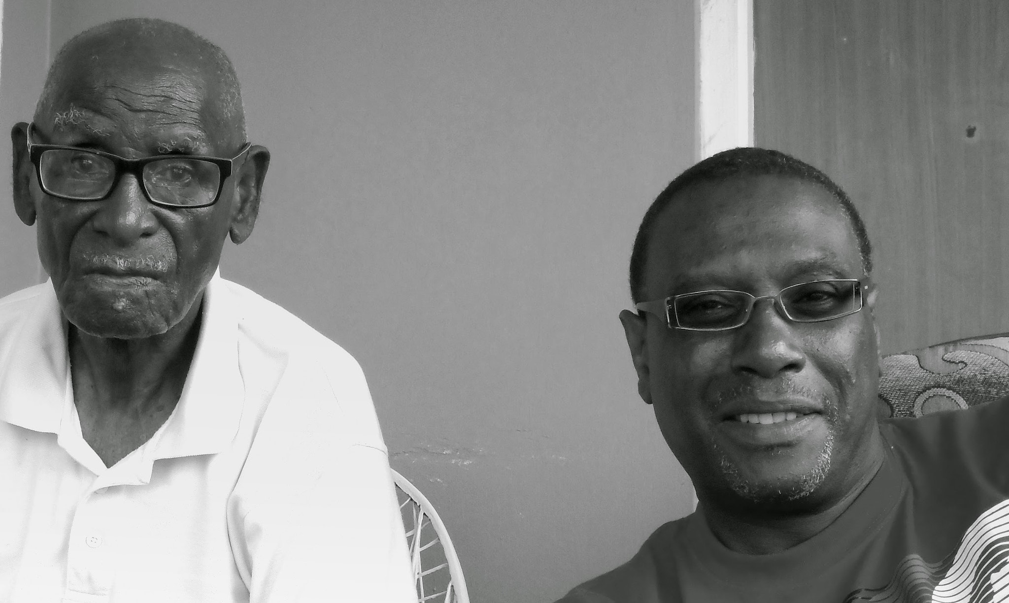 Samsung ES17 / VLUU ES17 /  SL40 /  ES19 sample photo. Dad and me photography