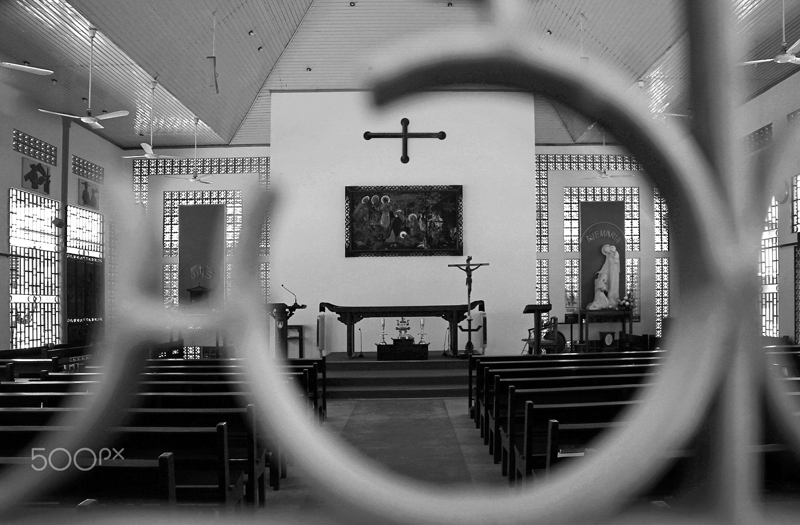 Canon EOS 550D (EOS Rebel T2i / EOS Kiss X4) sample photo. Mai khoi church saigon photography