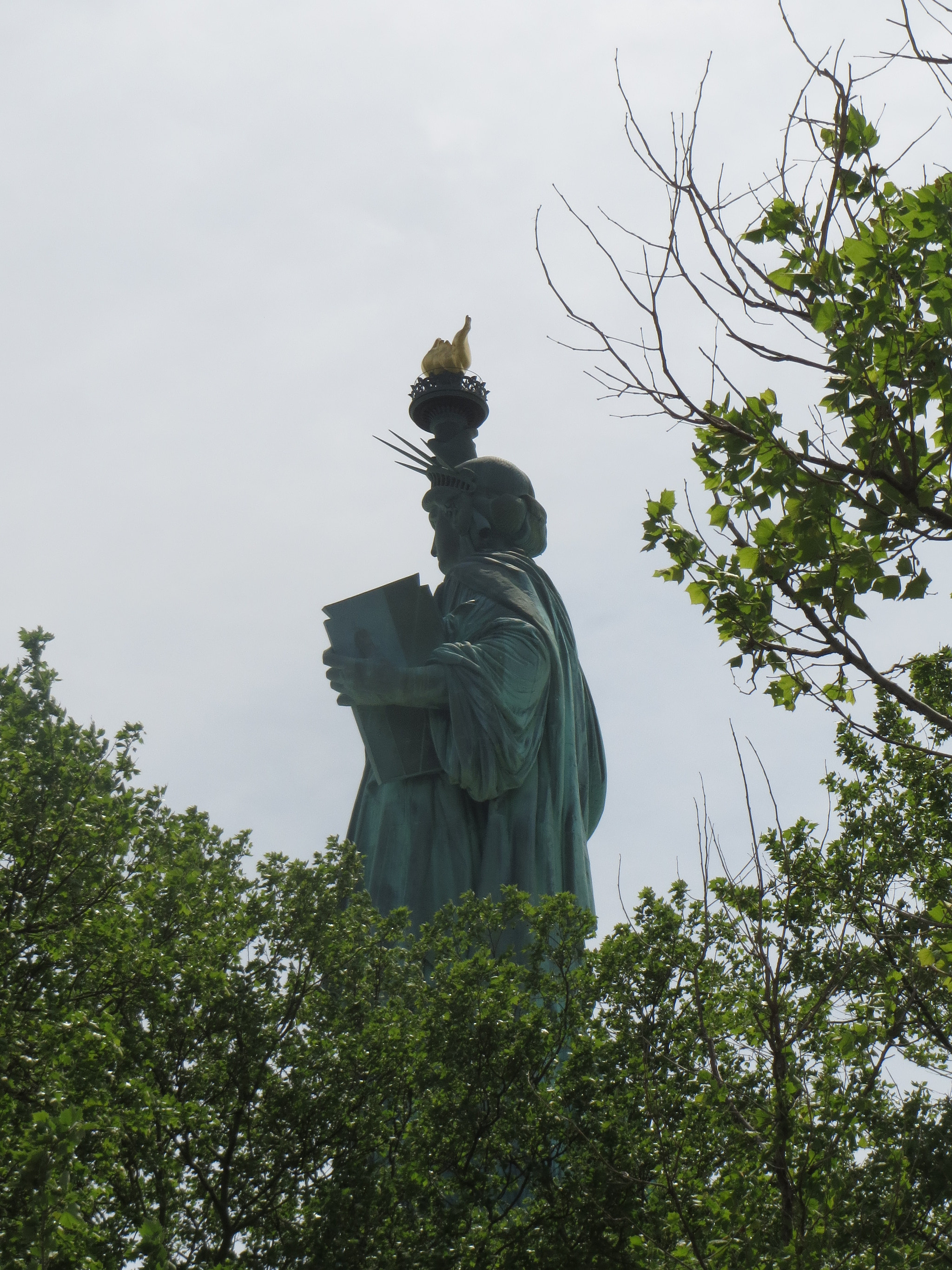 Canon PowerShot ELPH 520 HS (IXUS 500 HS / IXY 3) sample photo. Statue of liberty photography