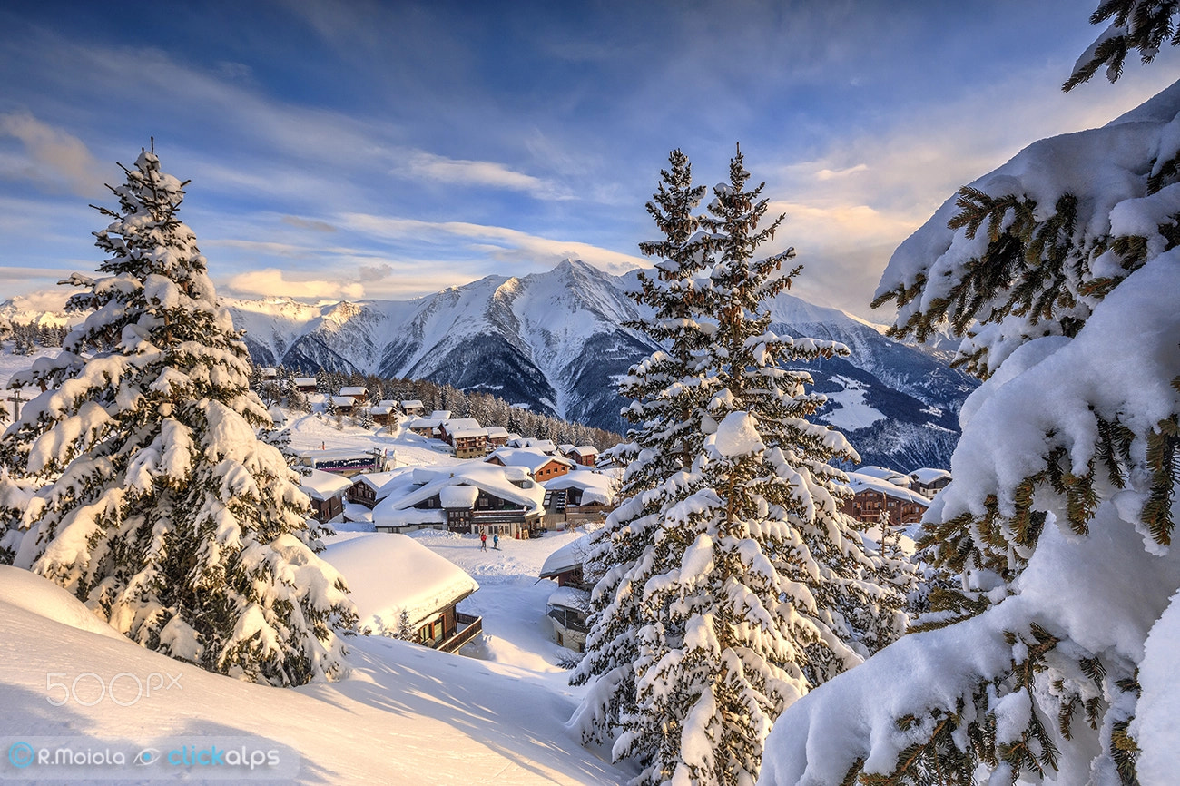 Canon EOS 5DS + Canon TS-E 17mm F4L Tilt-Shift sample photo. Valais photography