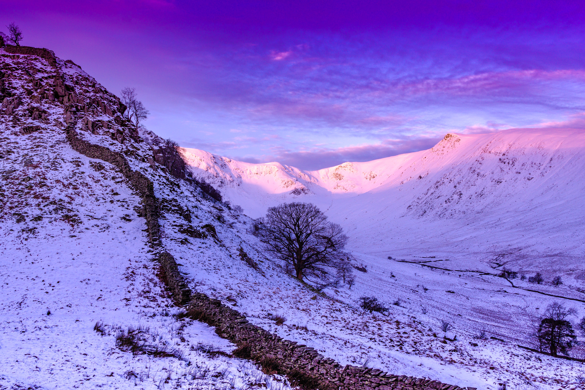 24-70mm F4 ZA OSS sample photo. Sunrise on kidsey pike. photography