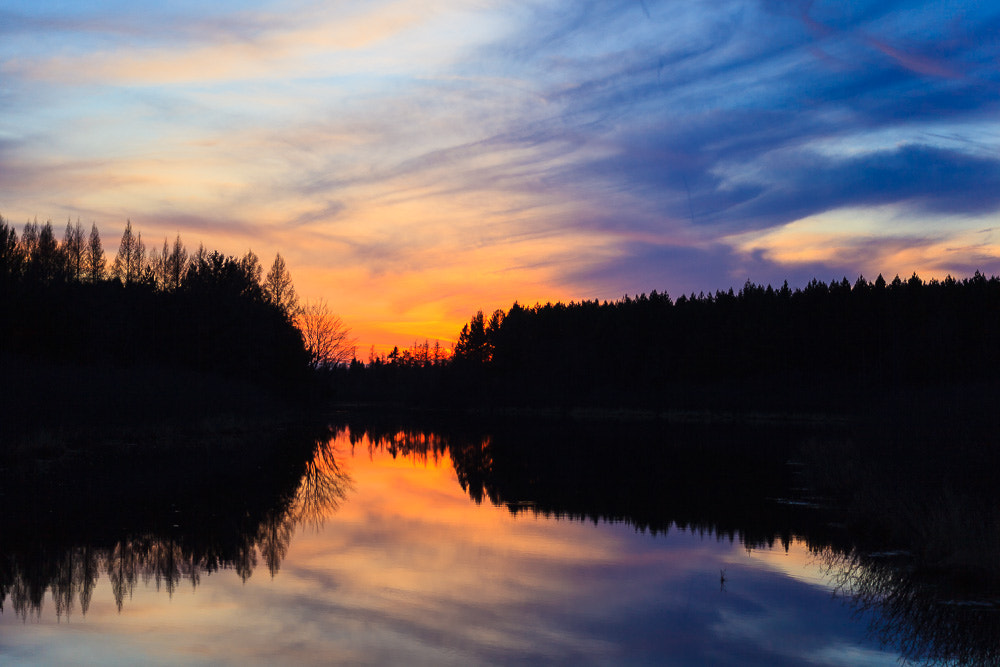 Canon EF 28-80mm f/2.8-4L sample photo. Sunset on the peshtigo river photography