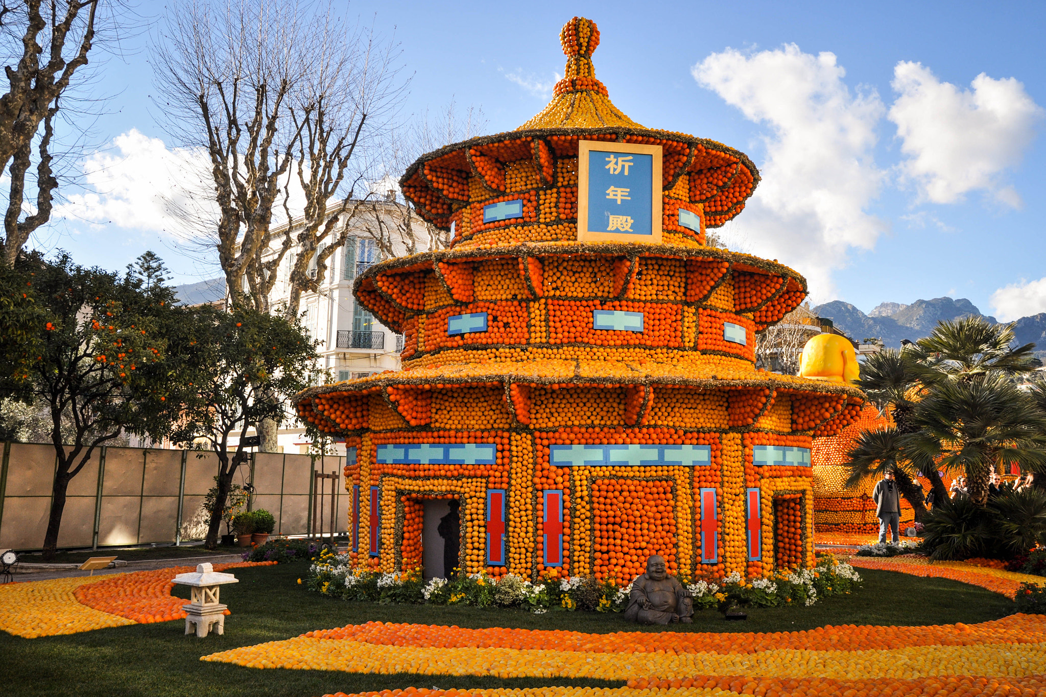 Sigma 17-70mm F2.8-4 DC Macro OS HSM sample photo. Beijing palace in lemons and oranges photography