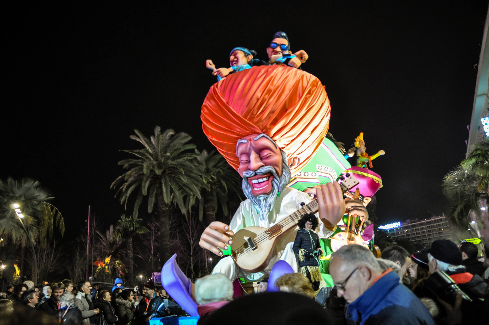 Sigma 17-70mm F2.8-4 DC Macro OS HSM sample photo. Nice carnival (night edition) photography