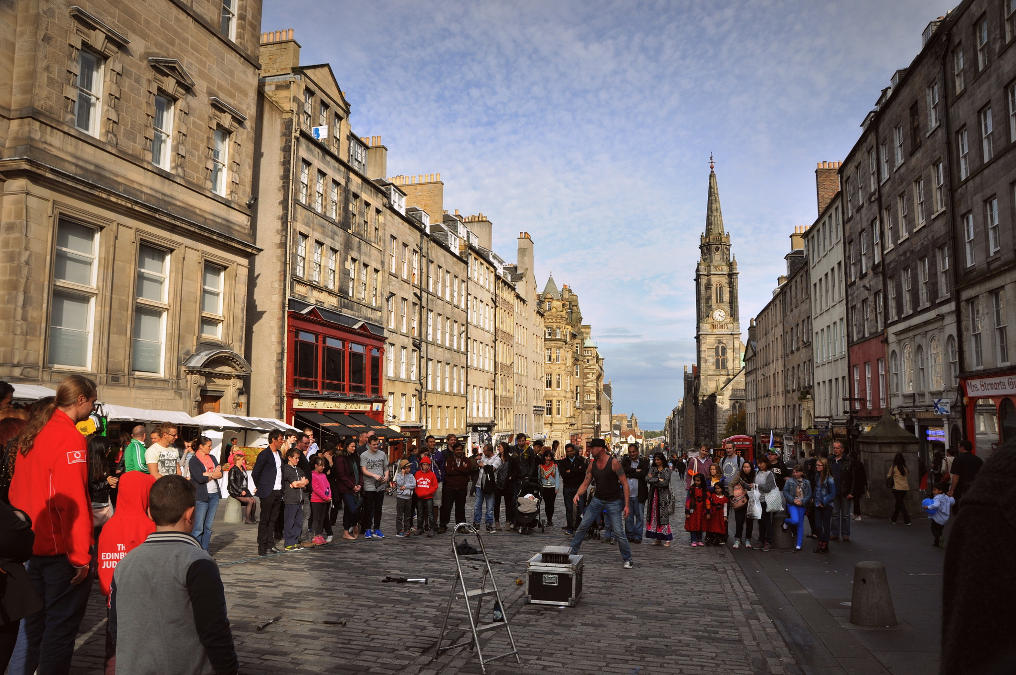 Sigma 17-70mm F2.8-4 DC Macro OS HSM sample photo. Fringe festival photography
