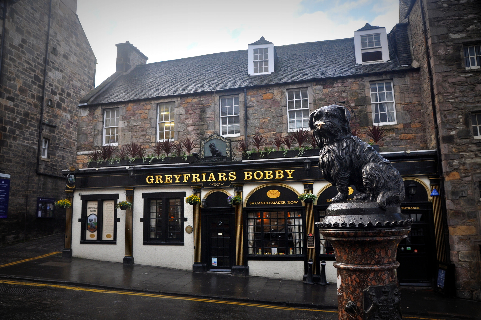 Sigma 17-70mm F2.8-4 DC Macro OS HSM sample photo. Greyfriars bobby photography