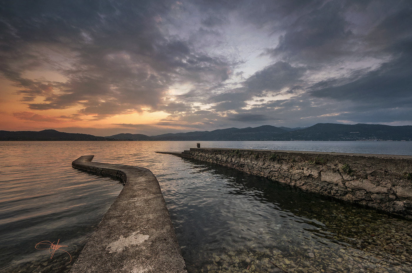 Sigma 8-16mm F4.5-5.6 DC HSM sample photo. Ispra sunset photography