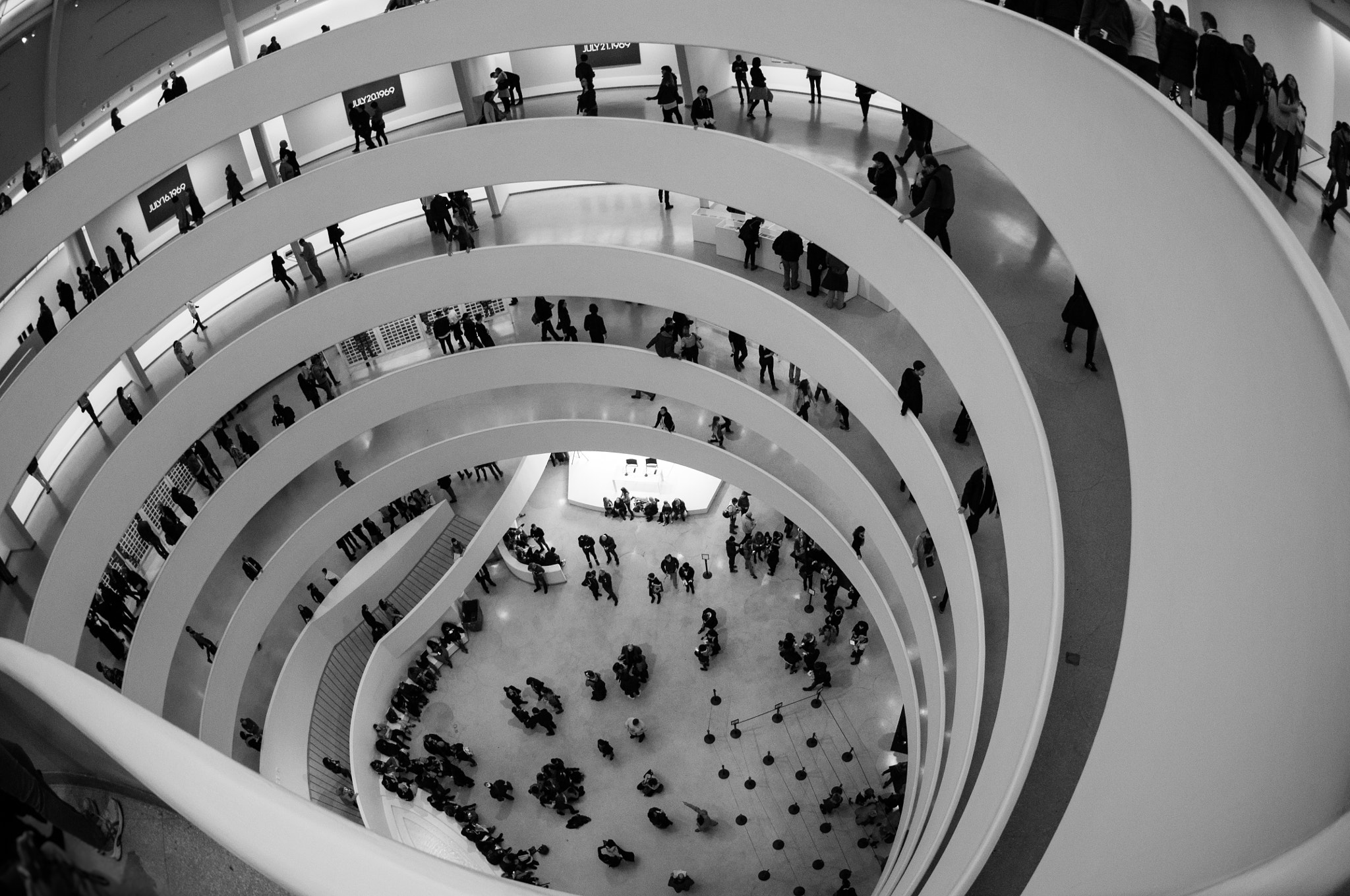 Nikon AF DX Fisheye-Nikkor 10.5mm F2.8G ED sample photo. Guggenheim museum photography