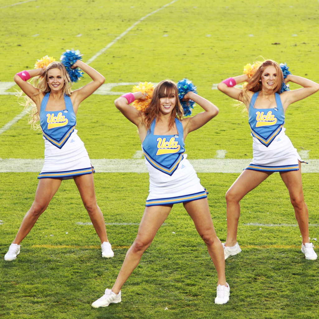 The UCLA Cheerleaders by Ricky Yu / 500px