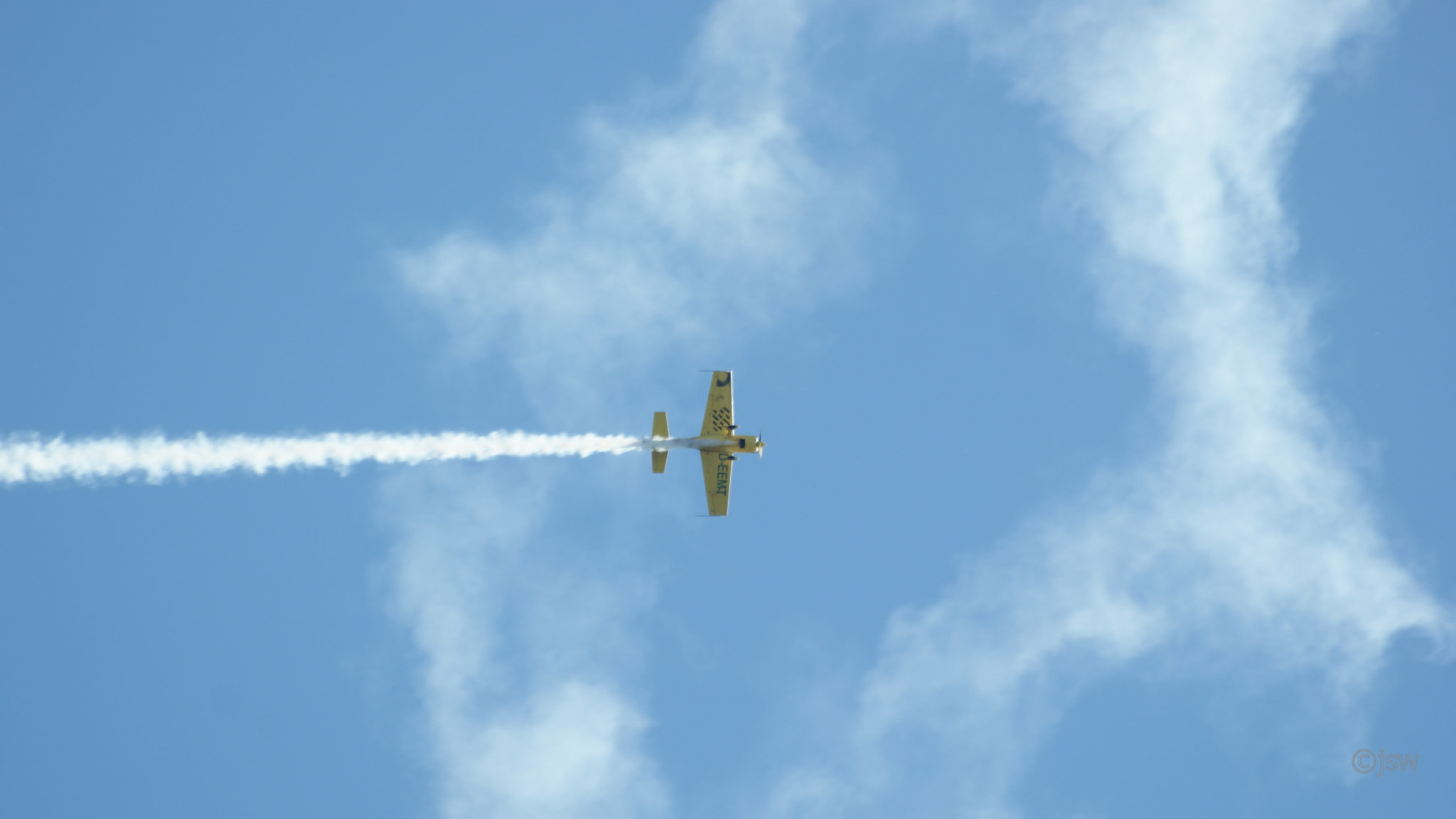 Sony Alpha DSLR-A300 + Sigma 70-210mm F4-5.6 APO sample photo. Mazury air show photography