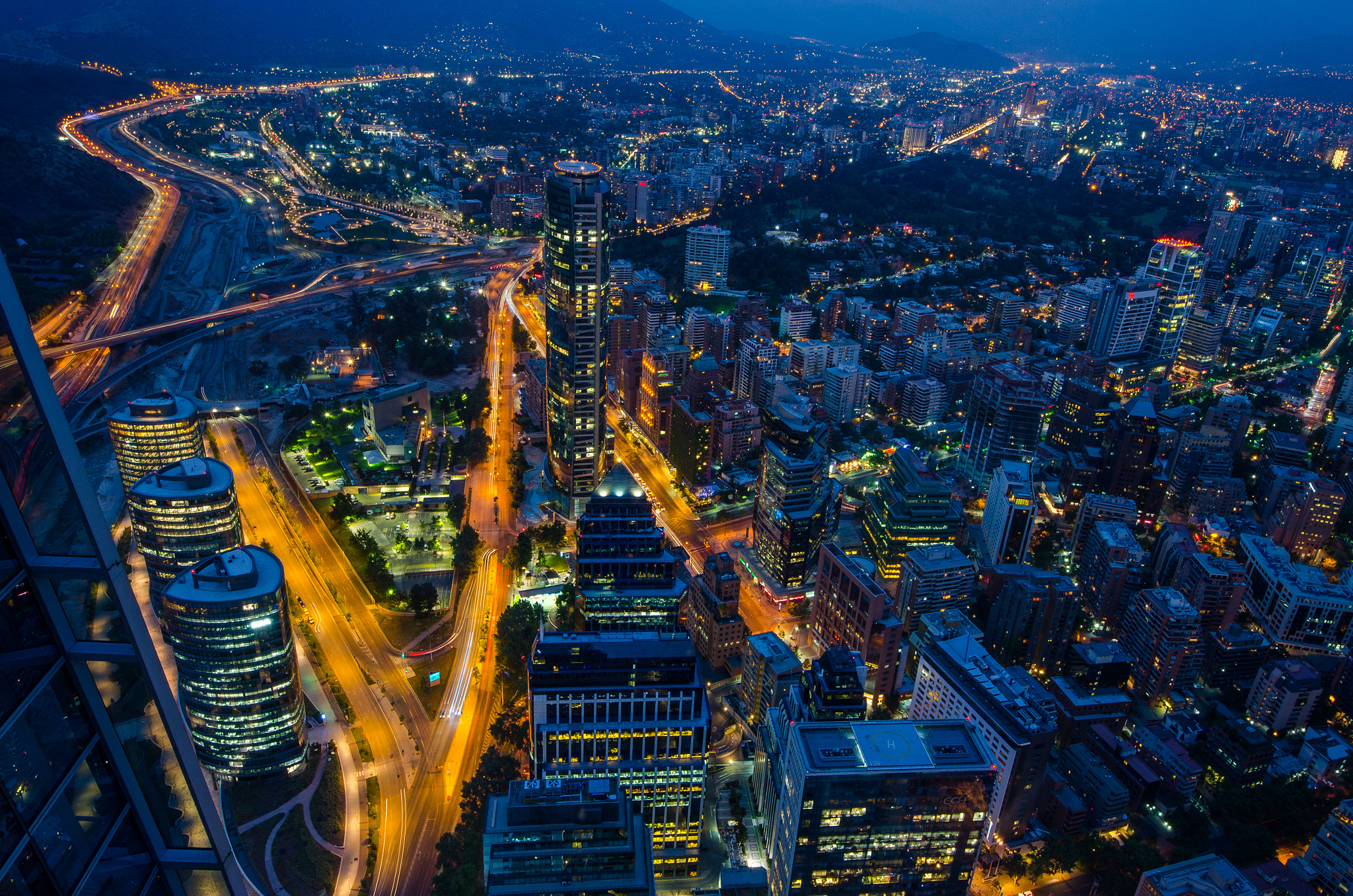 Sigma 8-16mm F4.5-5.6 DC HSM sample photo. Santiago night photography