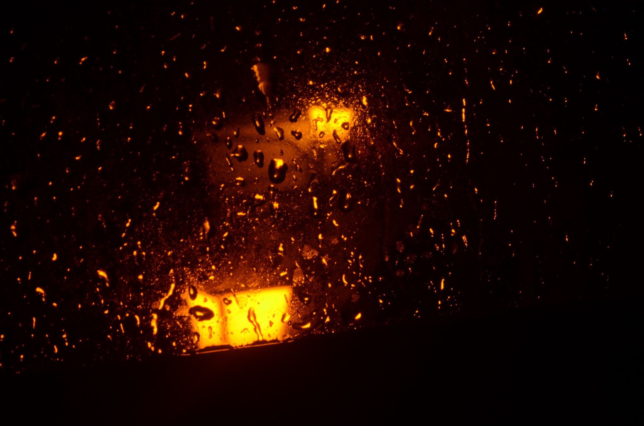 AF Nikkor 50mm f/1.8 sample photo. Rainy night photography