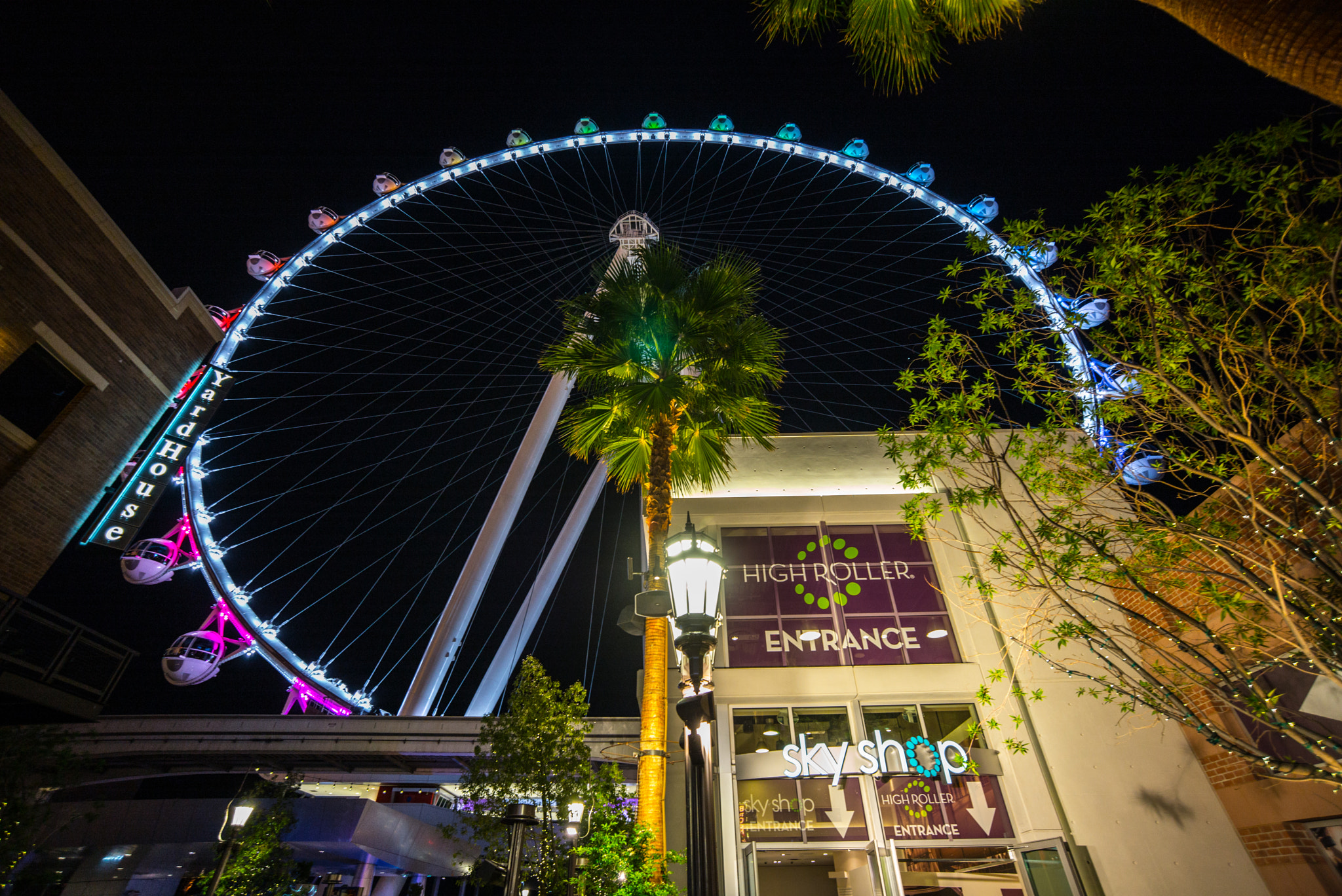 Leica Tri-Elmar-M 16-18-21mm F4 ASPH sample photo. High roller las vegas photography